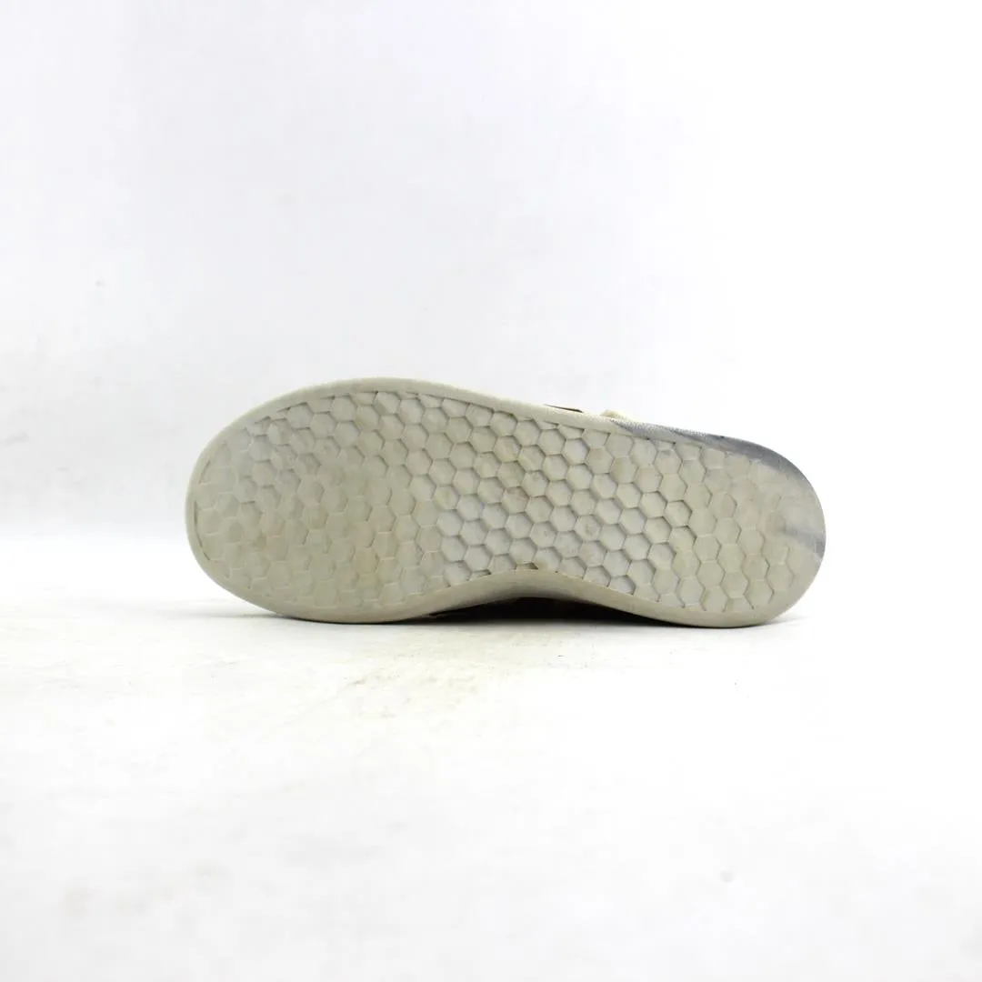 ADIDAS . Adidas Shoes Slip On