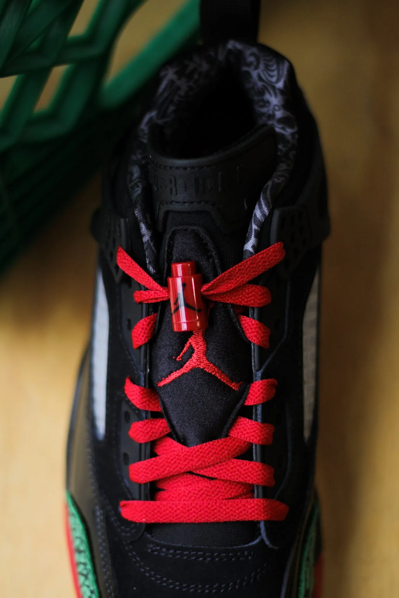 AIR JORDAN SPIZIKE LOW "BLACK/VARSITY RED-CLASSIC GREEN-WHITE" Airforce Nike Shoes