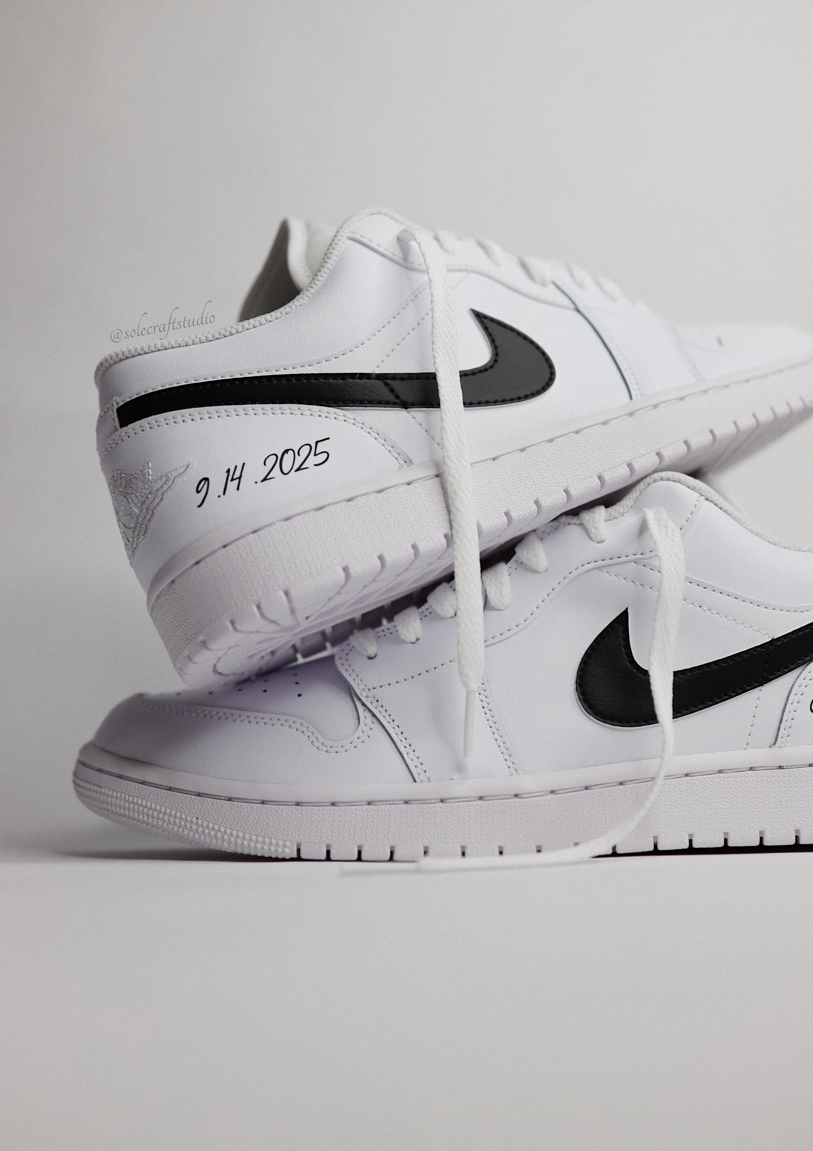 AJ1 Low Groom Edition Nike Melo Shoes