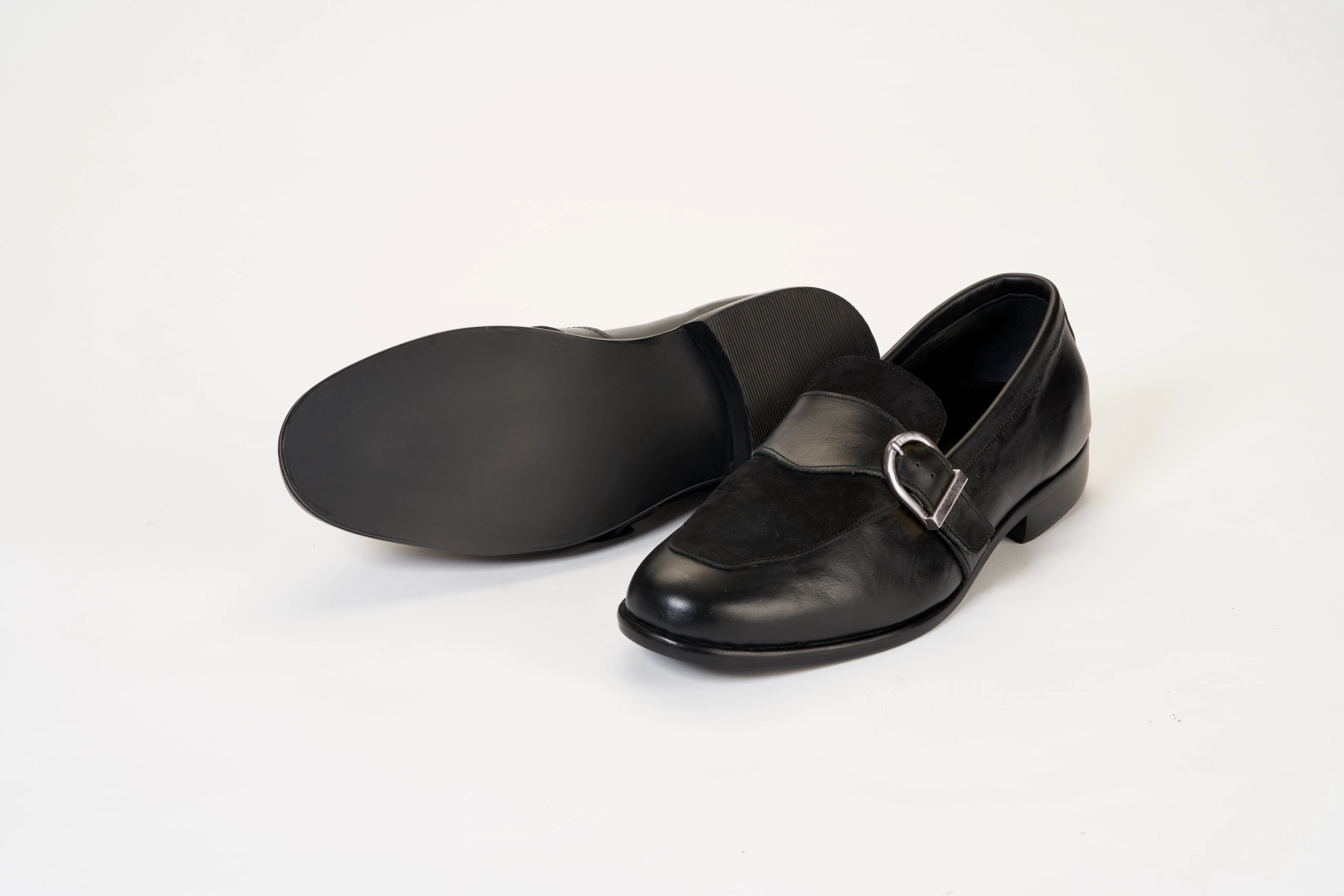 Loafers Luxury Ajadi Loafers in Black Leather with Black Suede and Strap Buckle