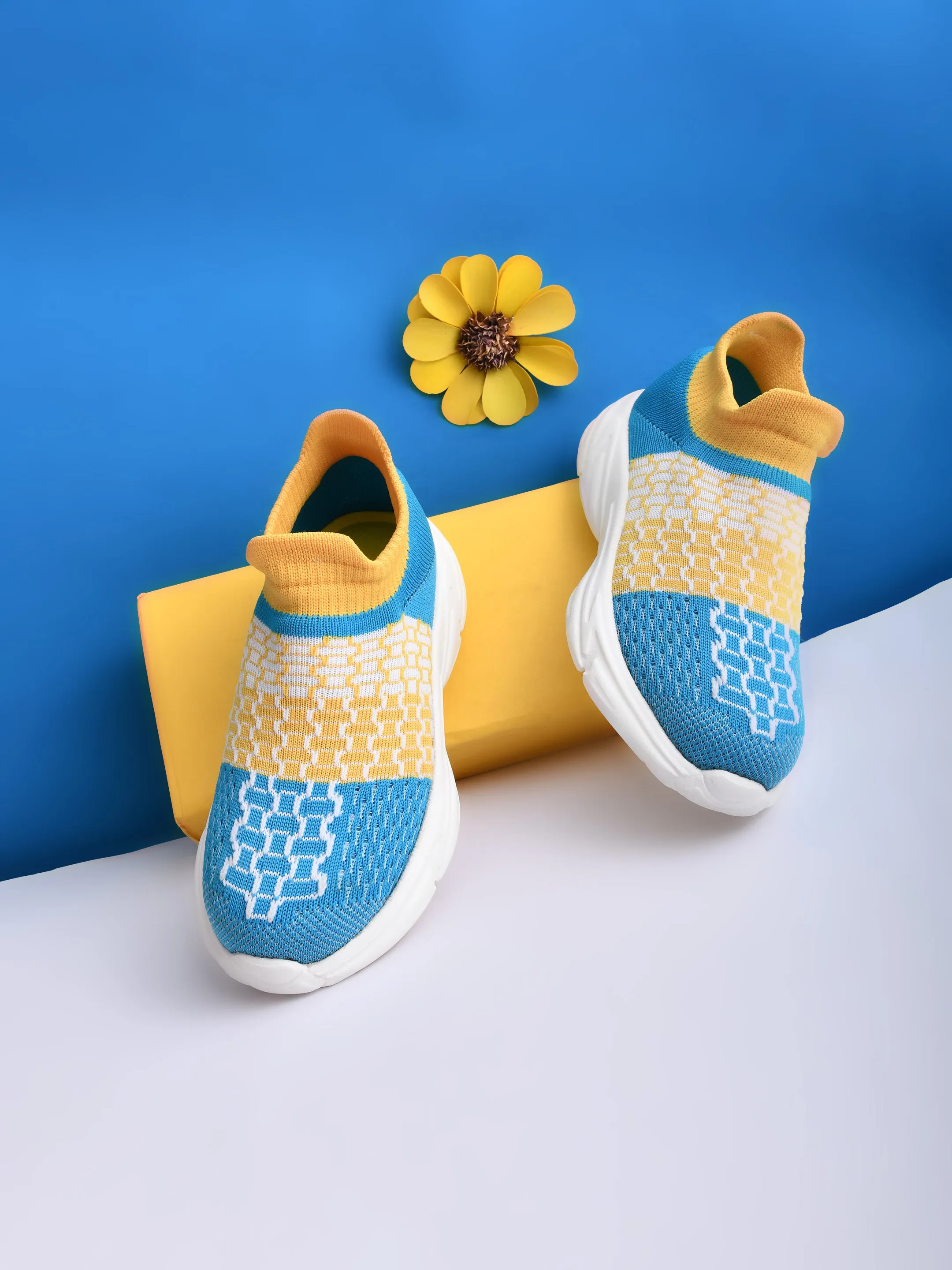 Best Basketball Shoes Under 200 Dollars Ajanta Kid Casual Shoe /  Knitted Upper with Cushioned Sole for All-Day Comfort EK2004