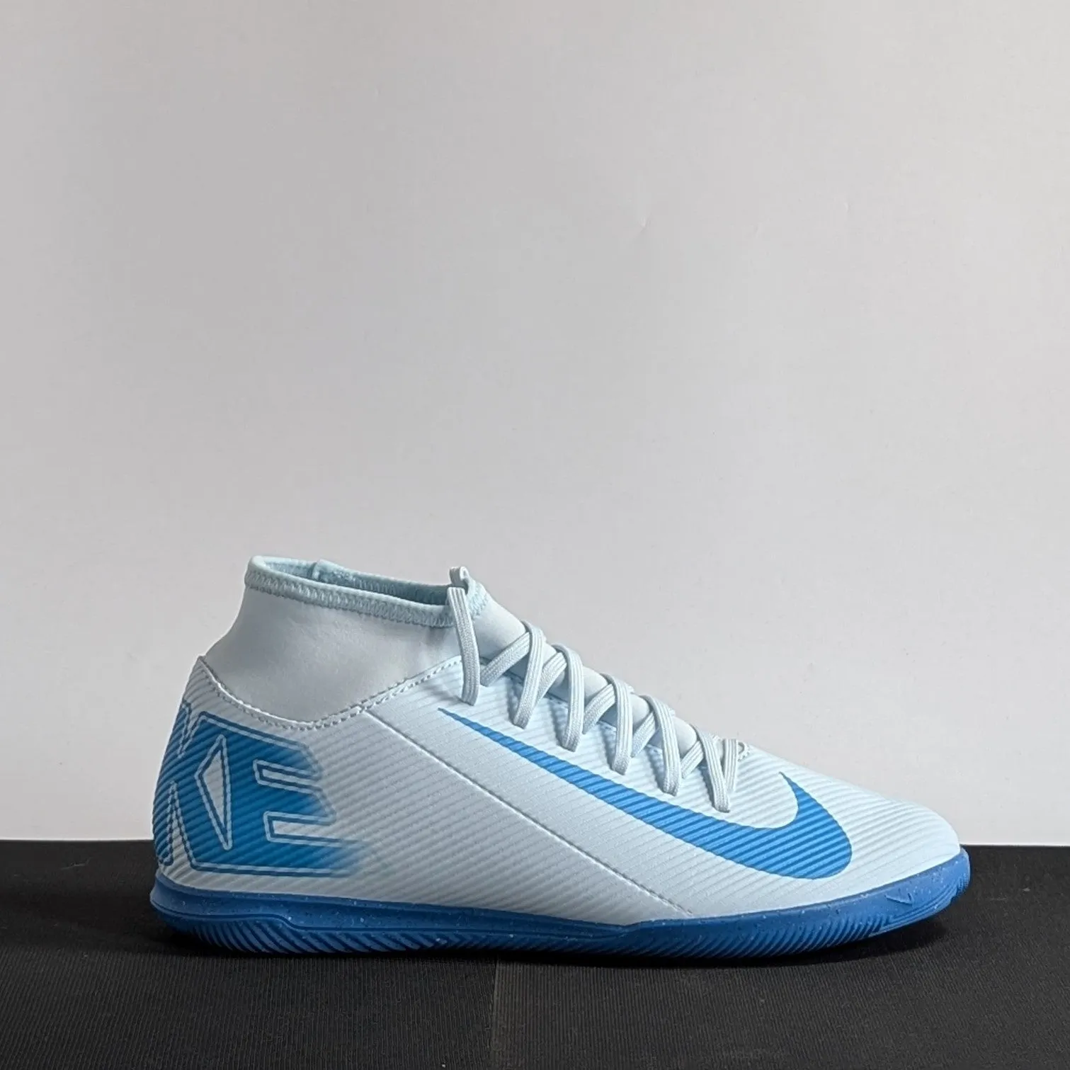 Nike Superfly 10 Club IC - FQ8315-400 Nike Limited Edition Shoes
