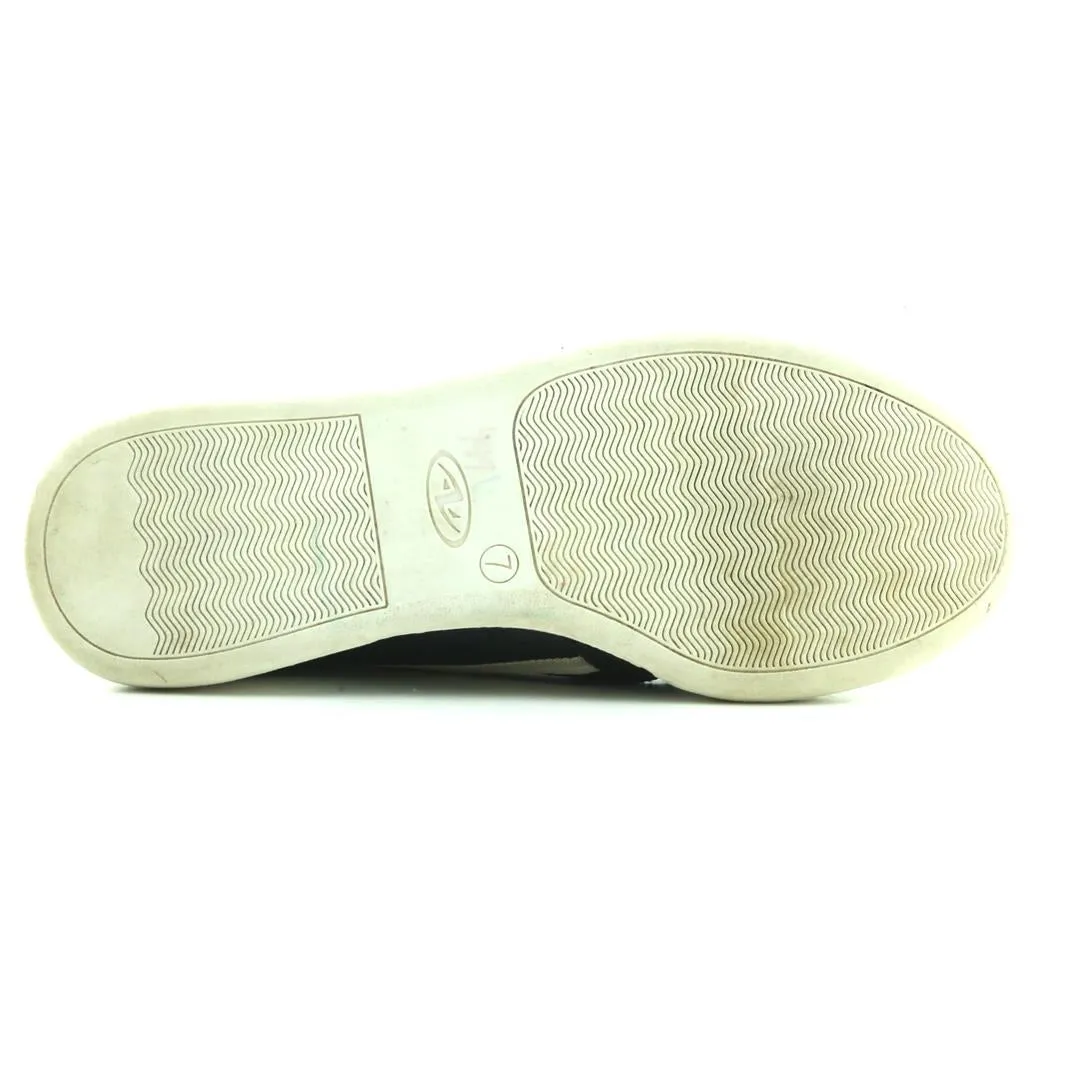 ATHLETIC WORKS . Oofos Sneakers