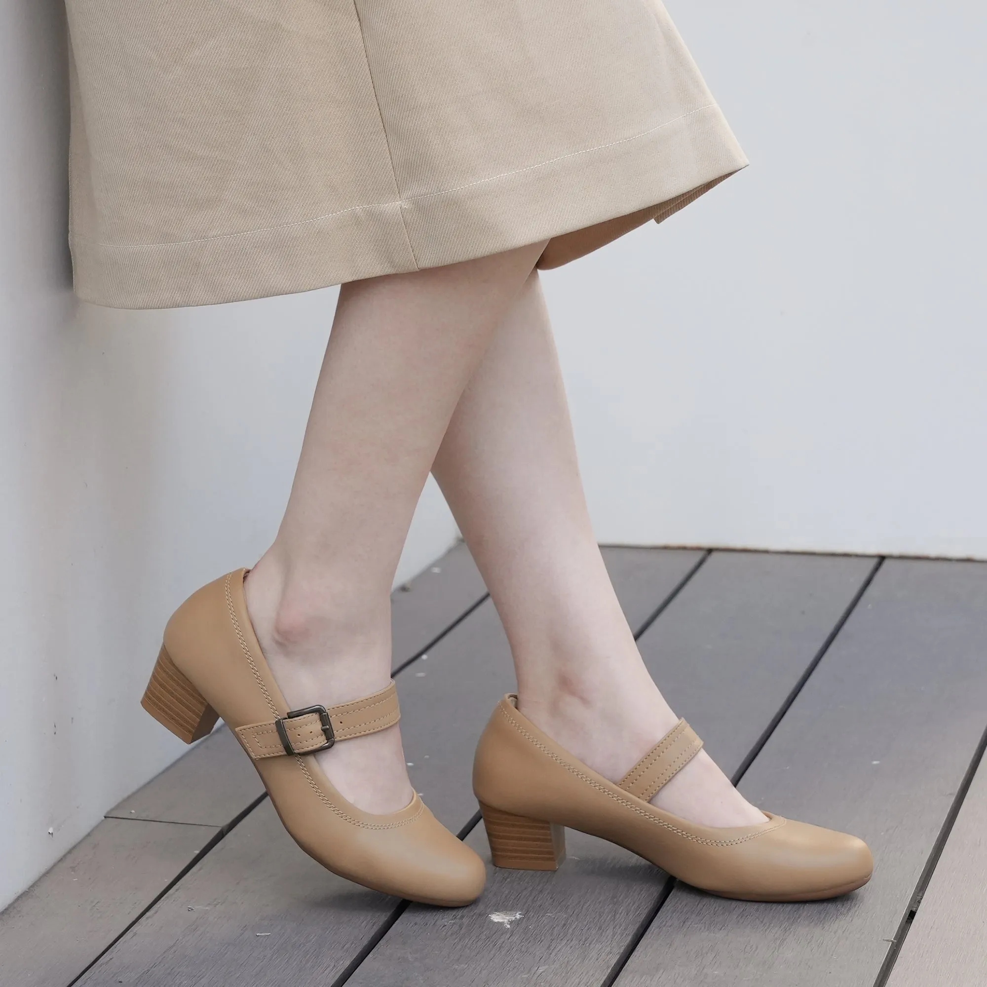 Beige Pumps Dress-Violet