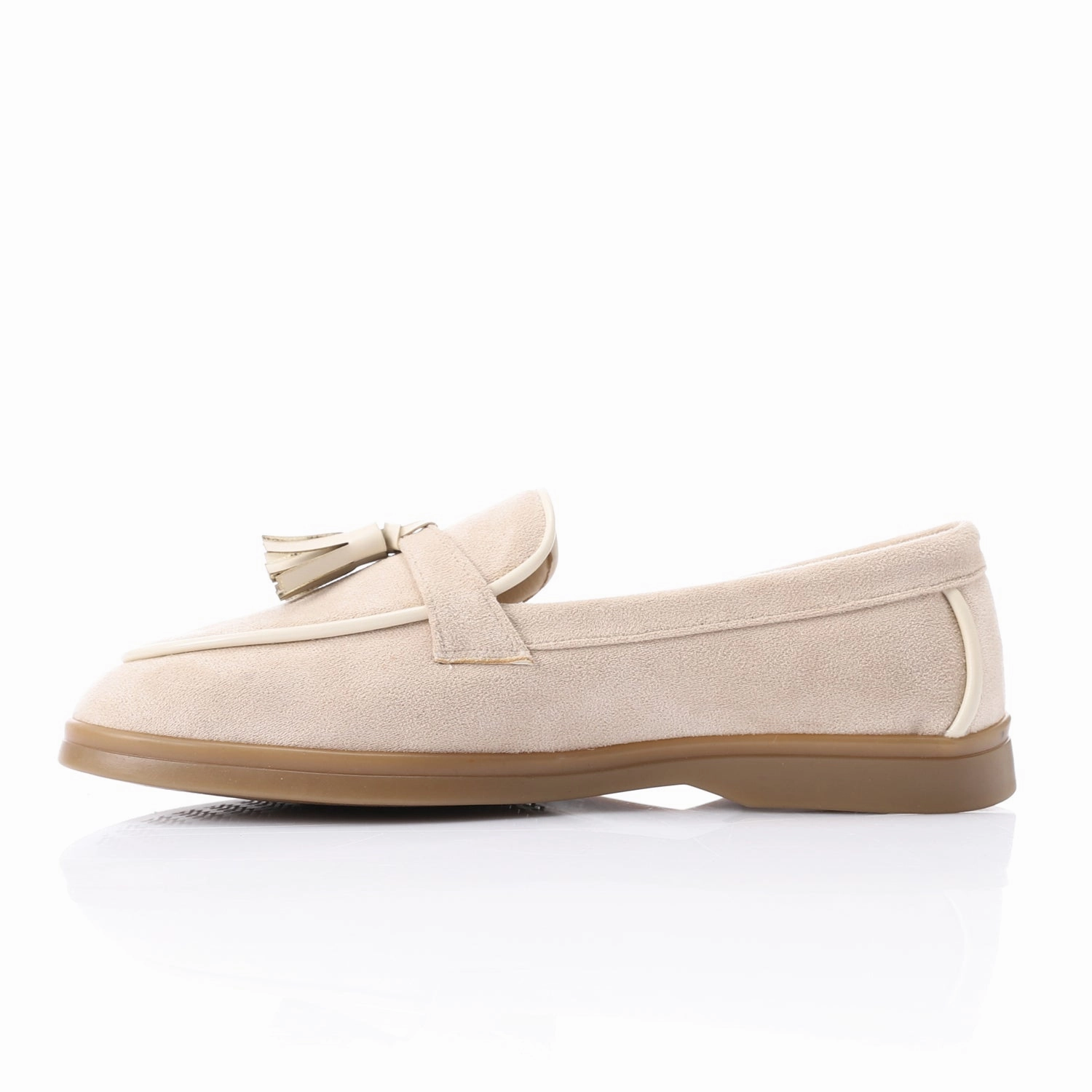 Tassel loafers in  beige suede leather Penny Loafers With Heels