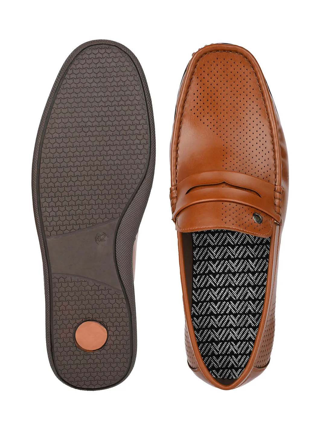 Neutral Loafers Alberto Torresi Tan Casuals Loafers