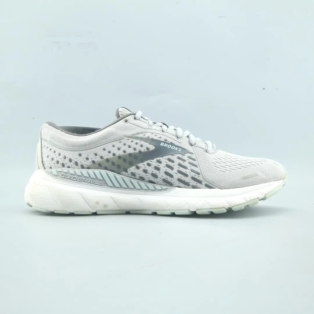 BROOKS ADRENALINE GTS 21 Running On A Cloud Shoes