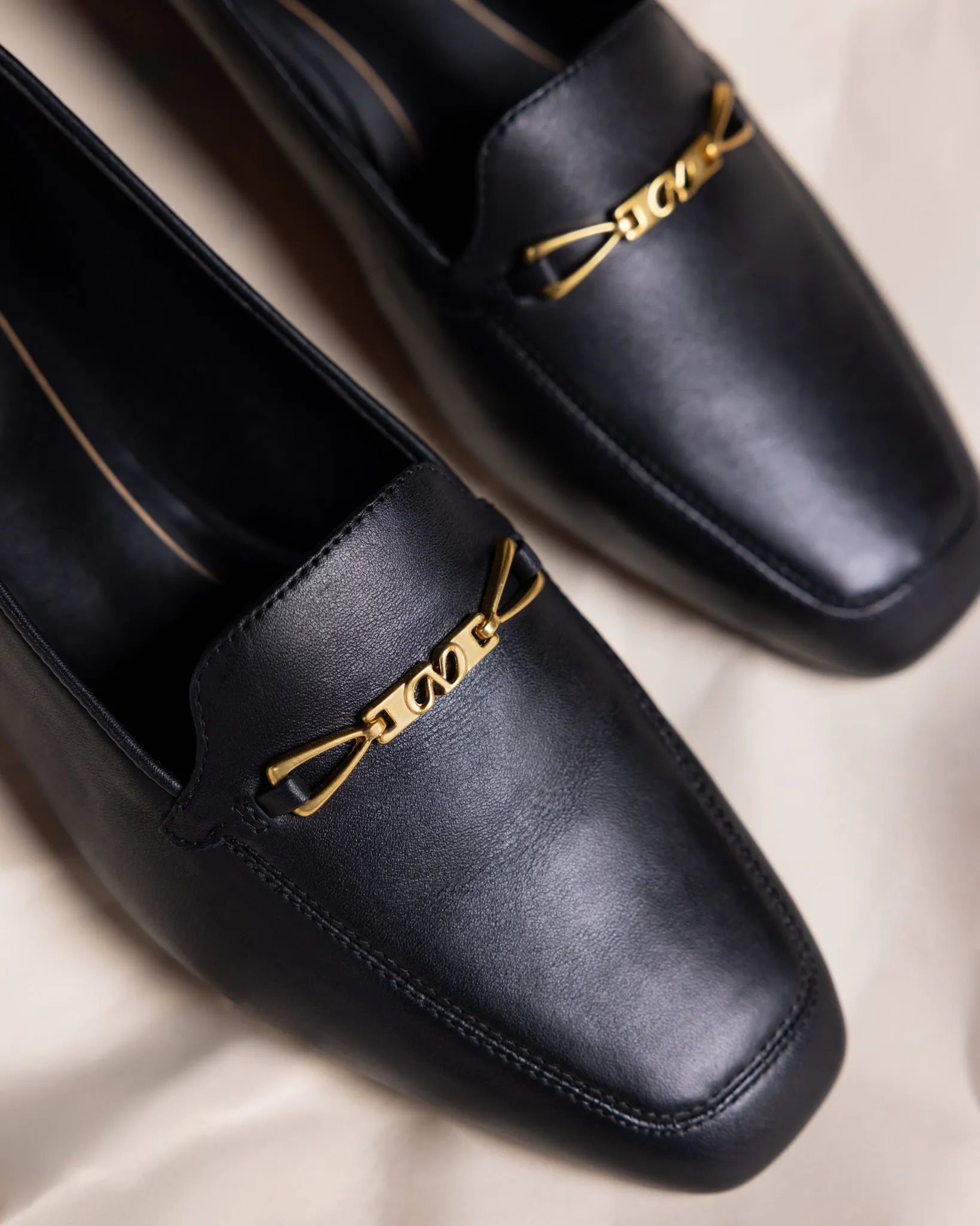 Cecilia Black Leather Loafers Summer Walk