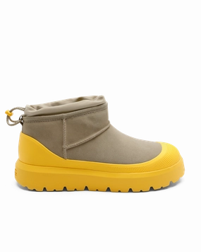 CLASSIC ULTRA MINI WEATHER HYBRID (MEN) $60 Basketball Shoes