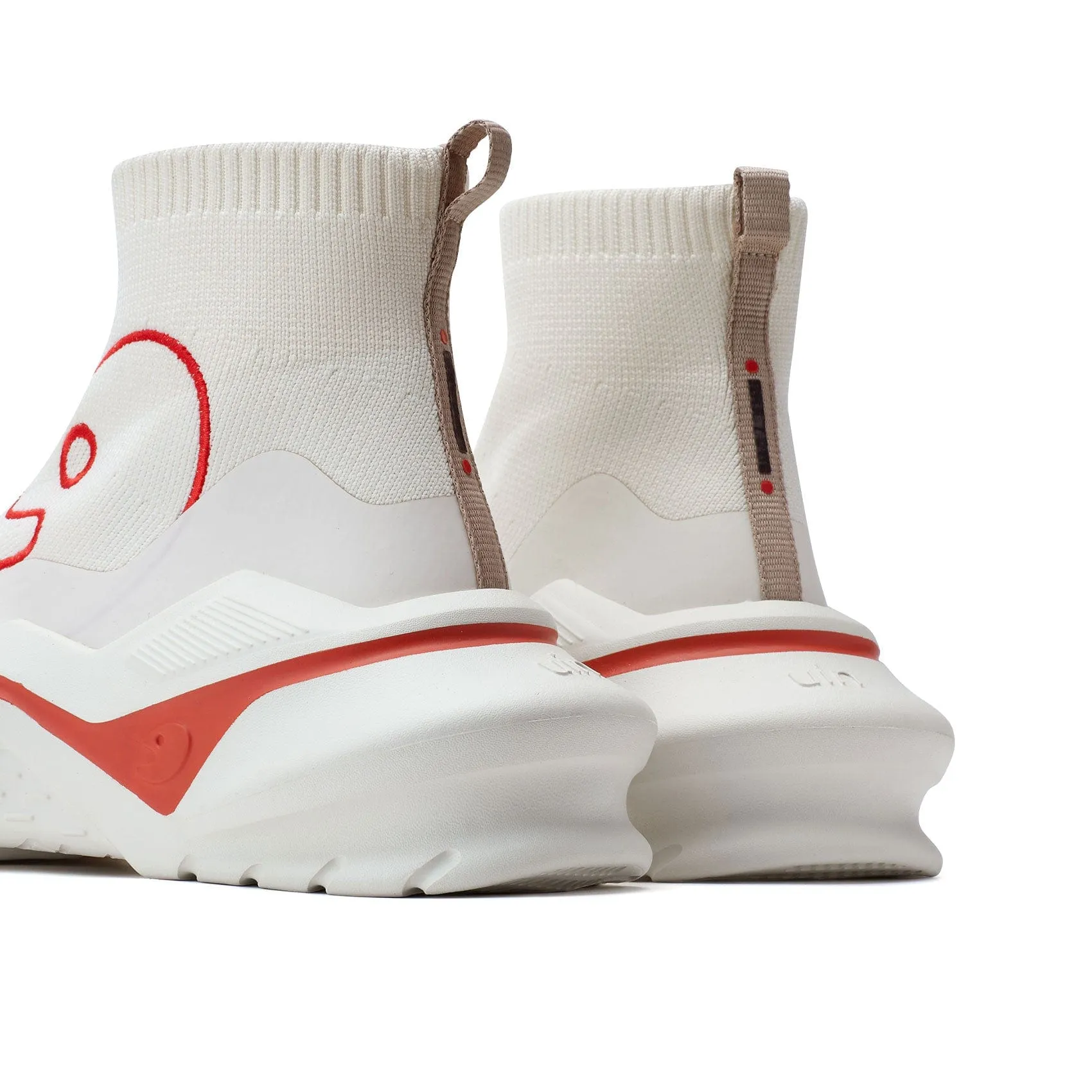 Colorway Basketball Shoes Whisper White Chueca IV Women