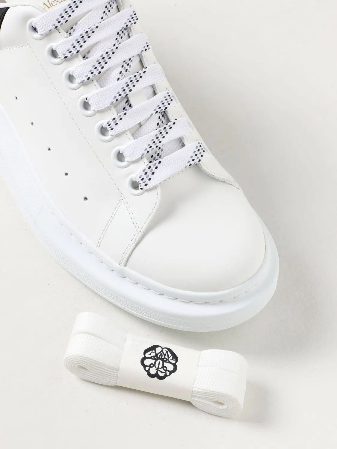 Sustainable Sneakers LEATHER SNEAKERS