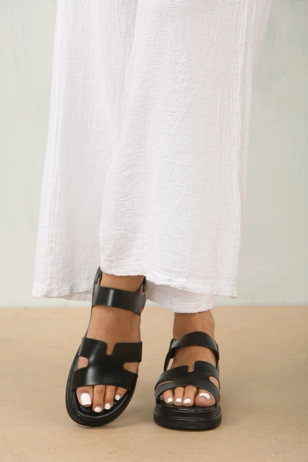 Sandals At Nordstrom Designer Chunky Black Faux Leather Sandal (PACK B)