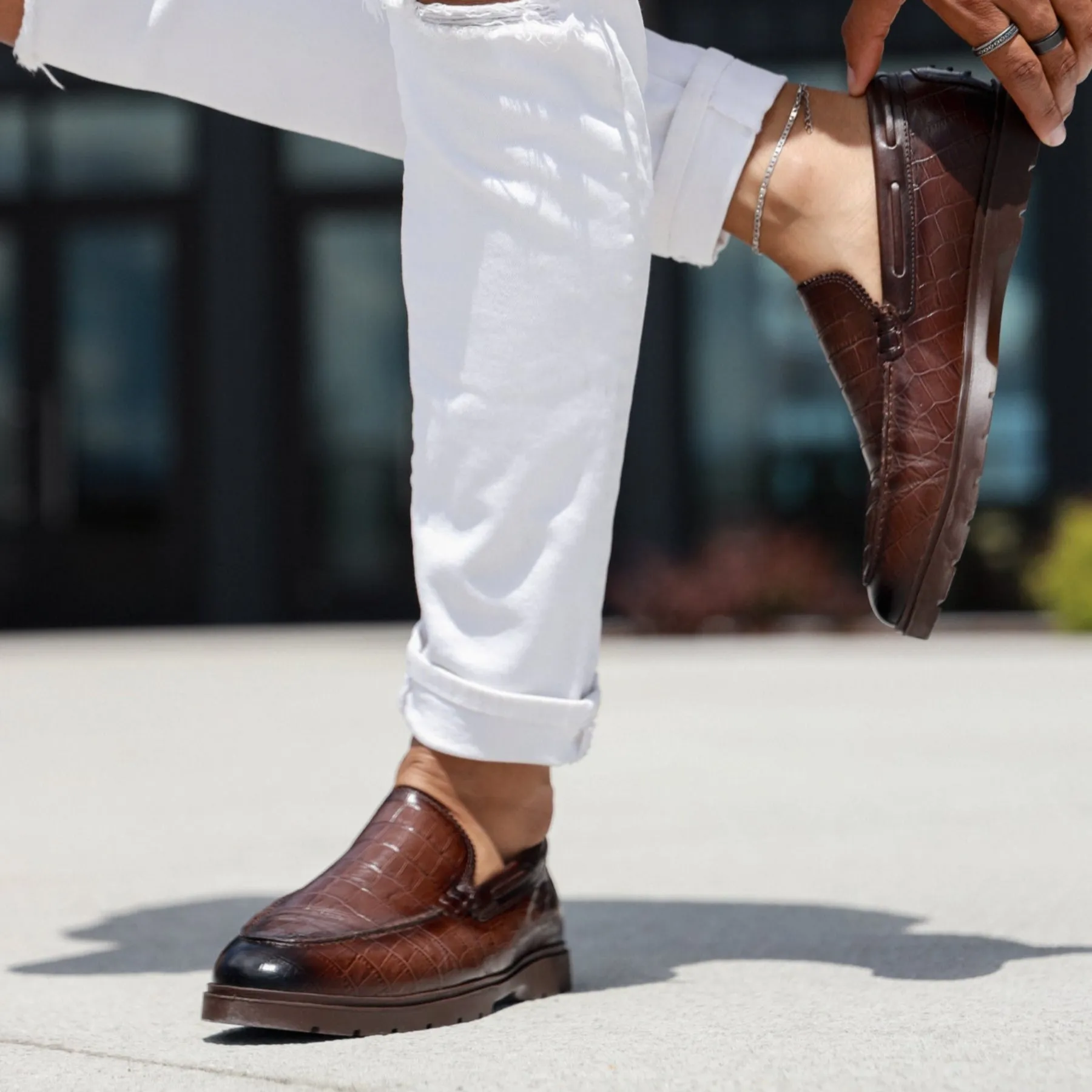 28's Venetian Leather Low Top