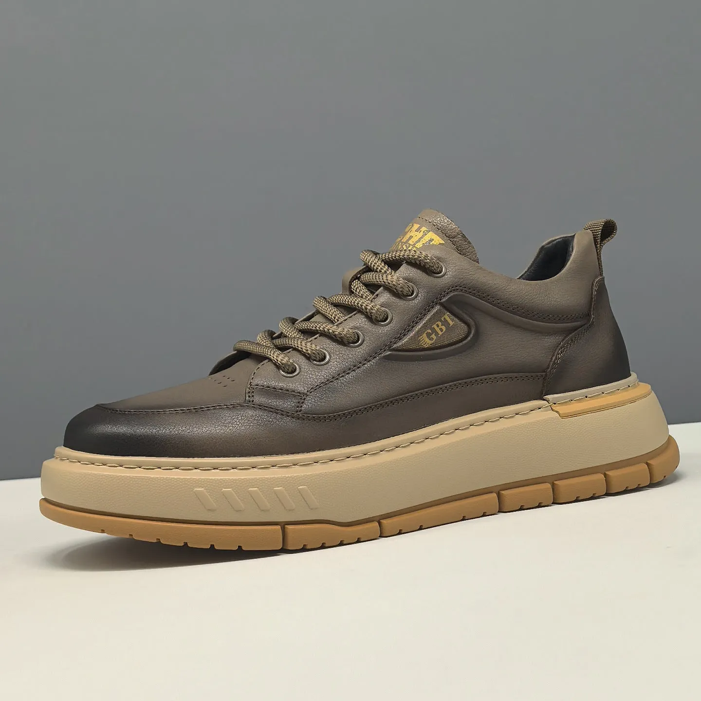 Men's Leather Platform Casual Sneakers Originals Megaride O1 Casual