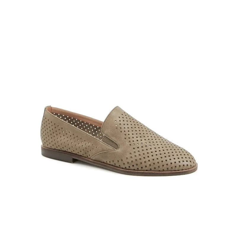Flat Trainer Shoes Gloria Slip-on Perf Loafer Flats in Cow Leather