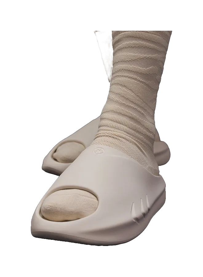 RIGORER Mini Shark Slide White Slides Size 12