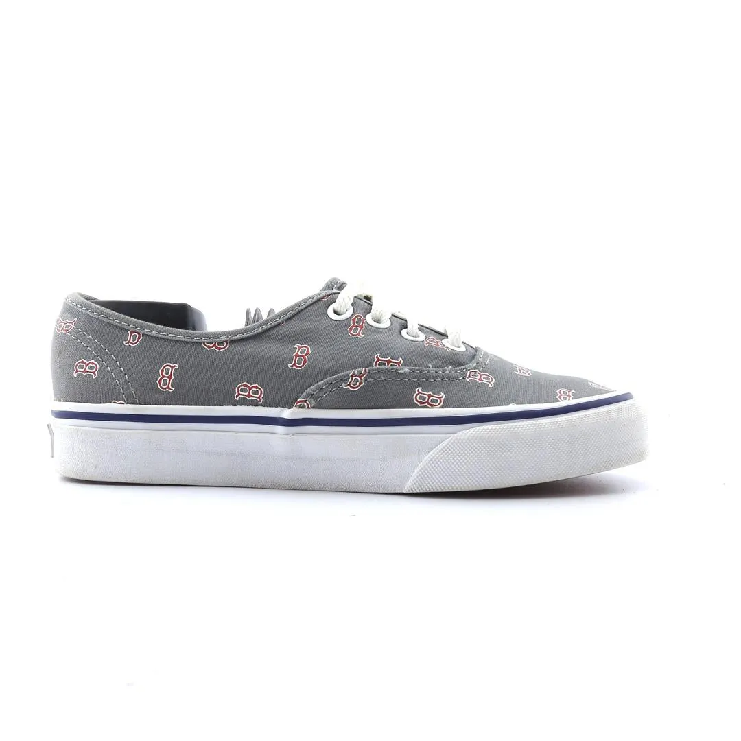 Flat Foot Sneakers VANS AUTHENTIC