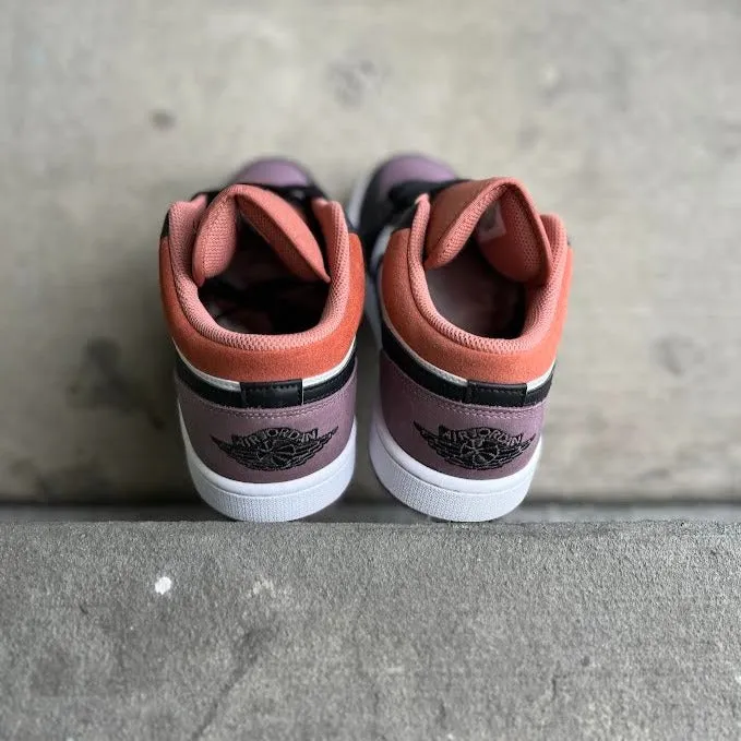 Air Jordan 1 Low SE 'SKYLINE' Nike Bubble Gum Shoes