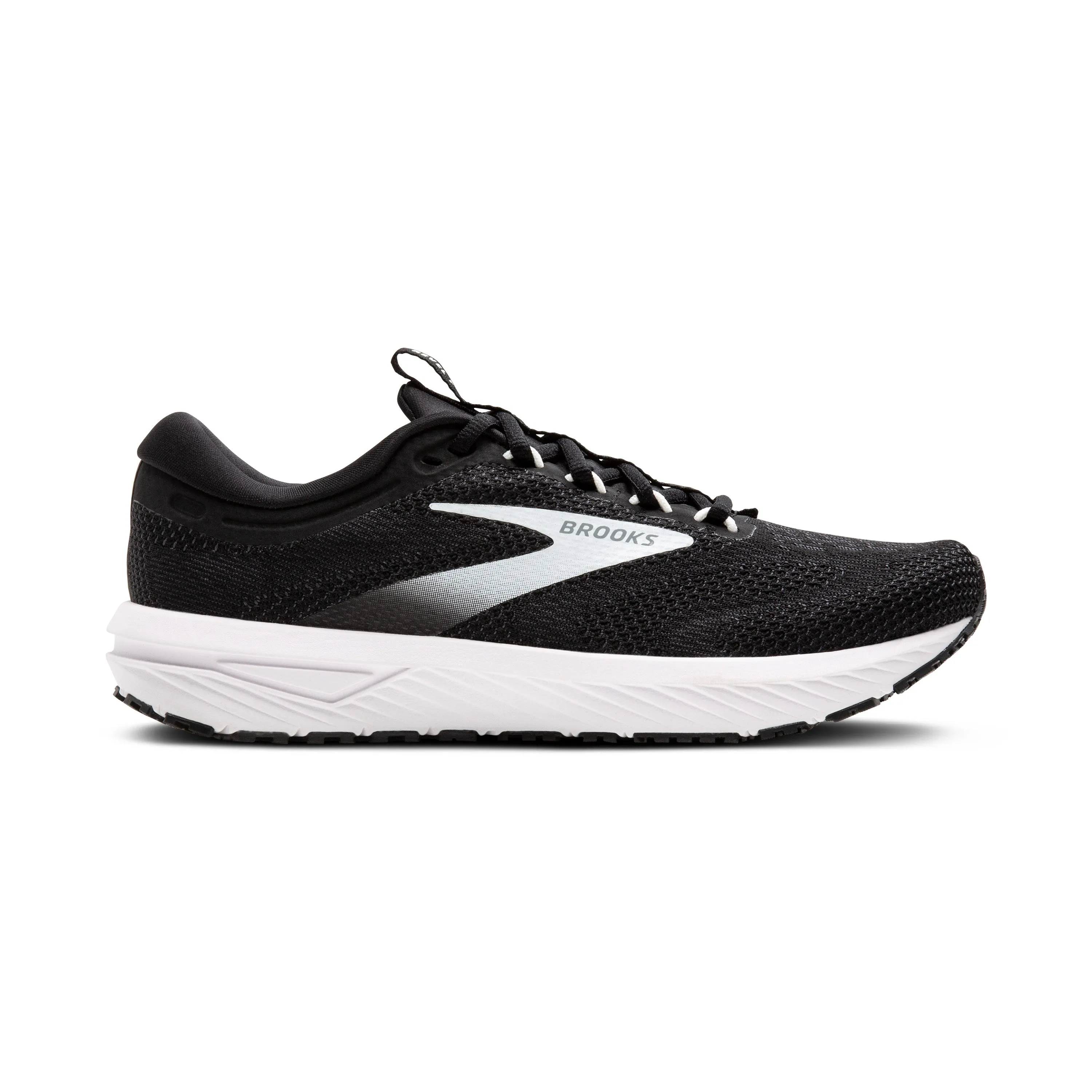 Running Shoes Store Near Me Revel 7 M | Black/White