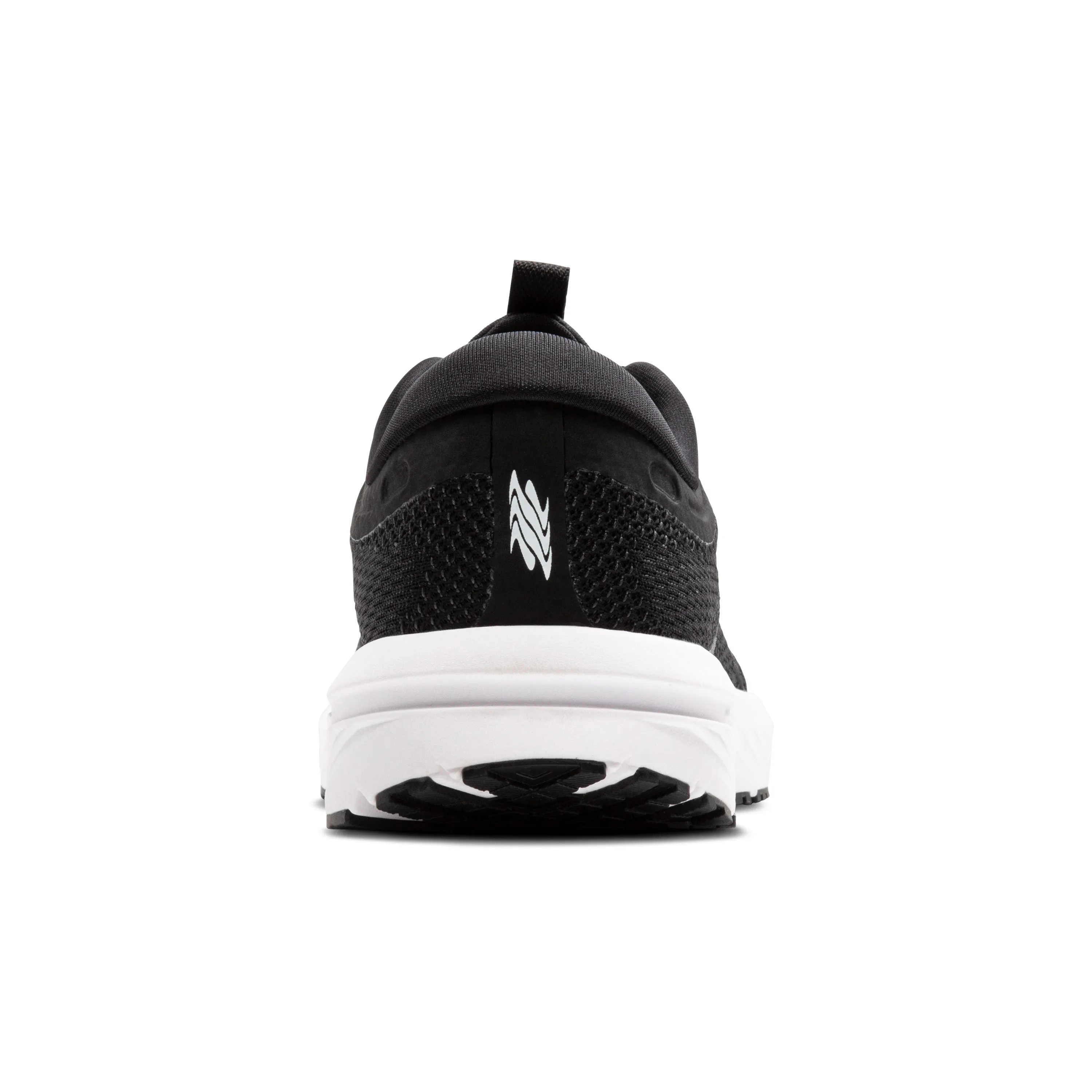 Revel 7 M | Black/White Running Shoes Buying Guide