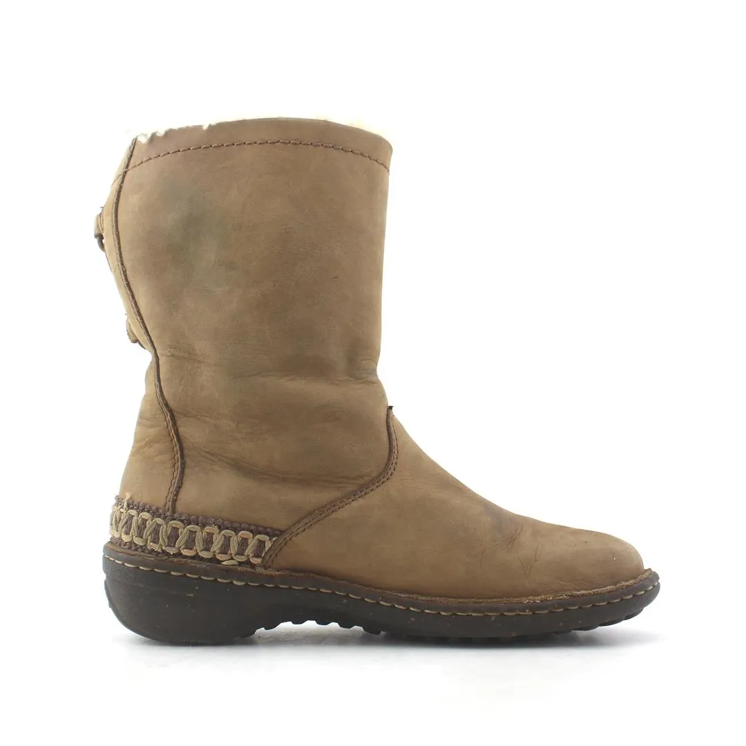Light Casual Shoes UGG  KONA