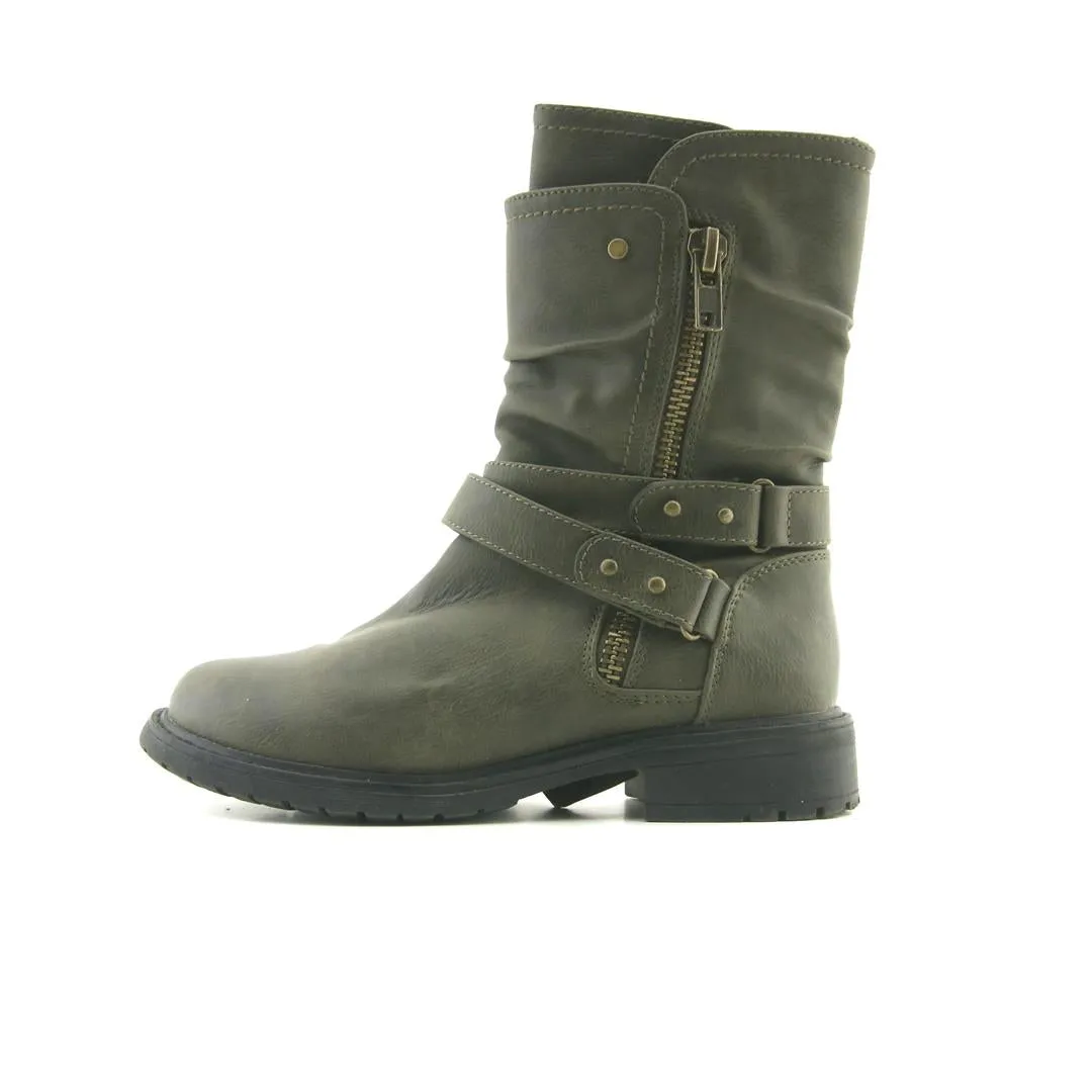 Casual Shoes To Wear With Suits GC .