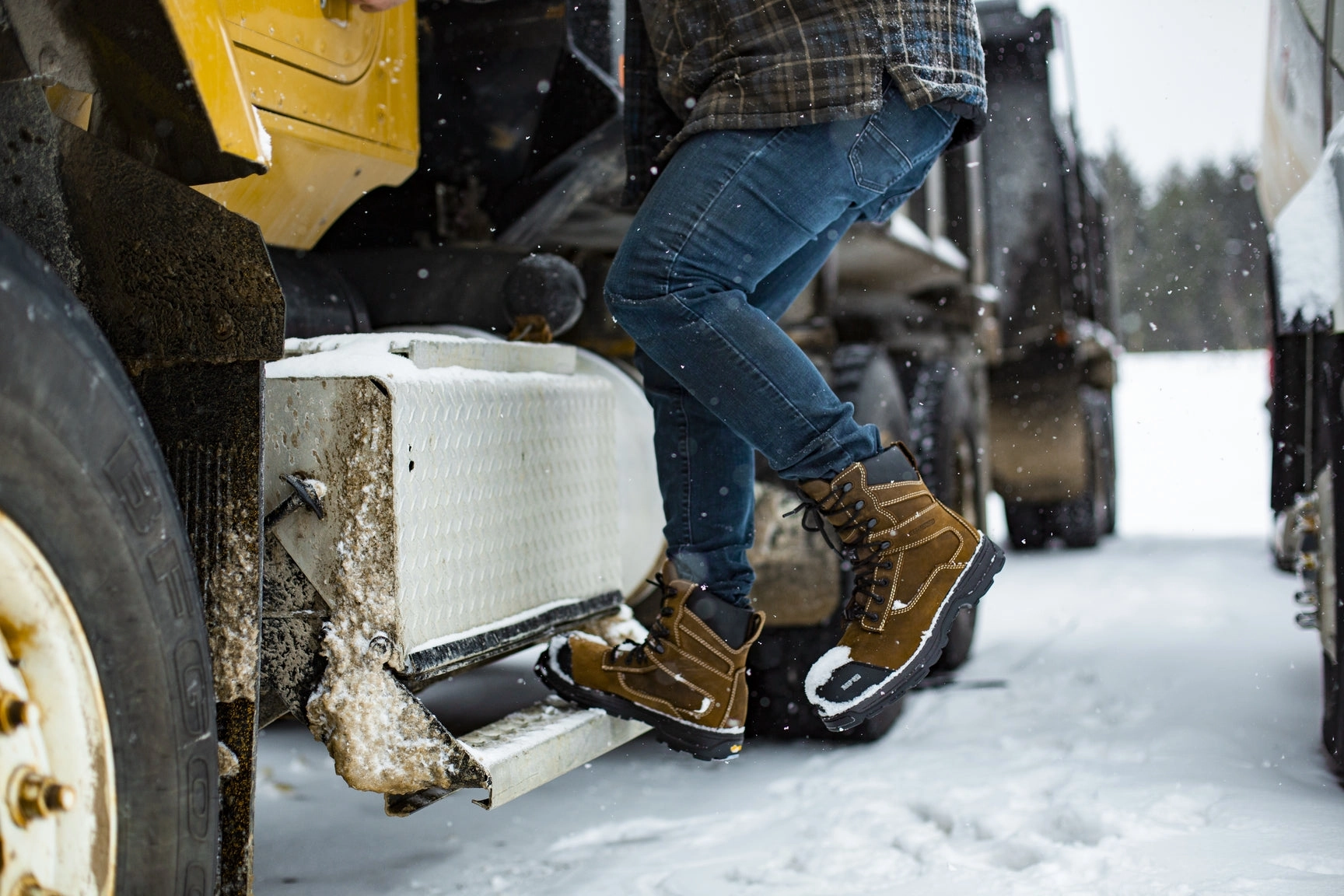 Best Ladies Motorcycle Boots Agility Arctic Grip 8" composite toe leather work boots 5727AG