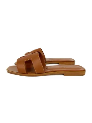Summer Flat Sandals Hermes Brown Oran Sandals 37