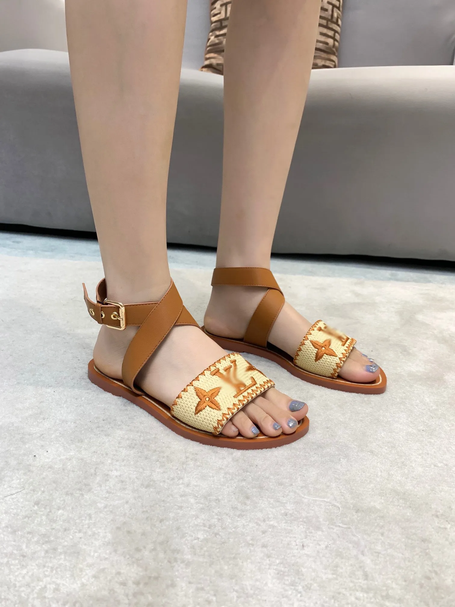 SE512  Size 5-11 Exercise Sandals