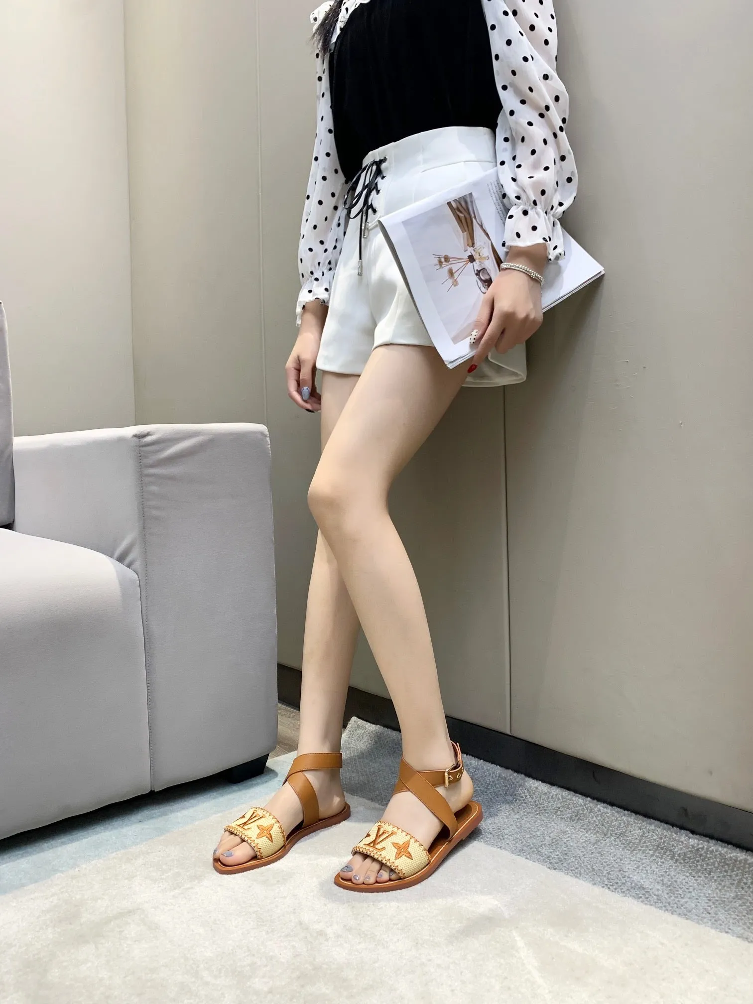 Sandals Kiyko SE512  Size 5-11