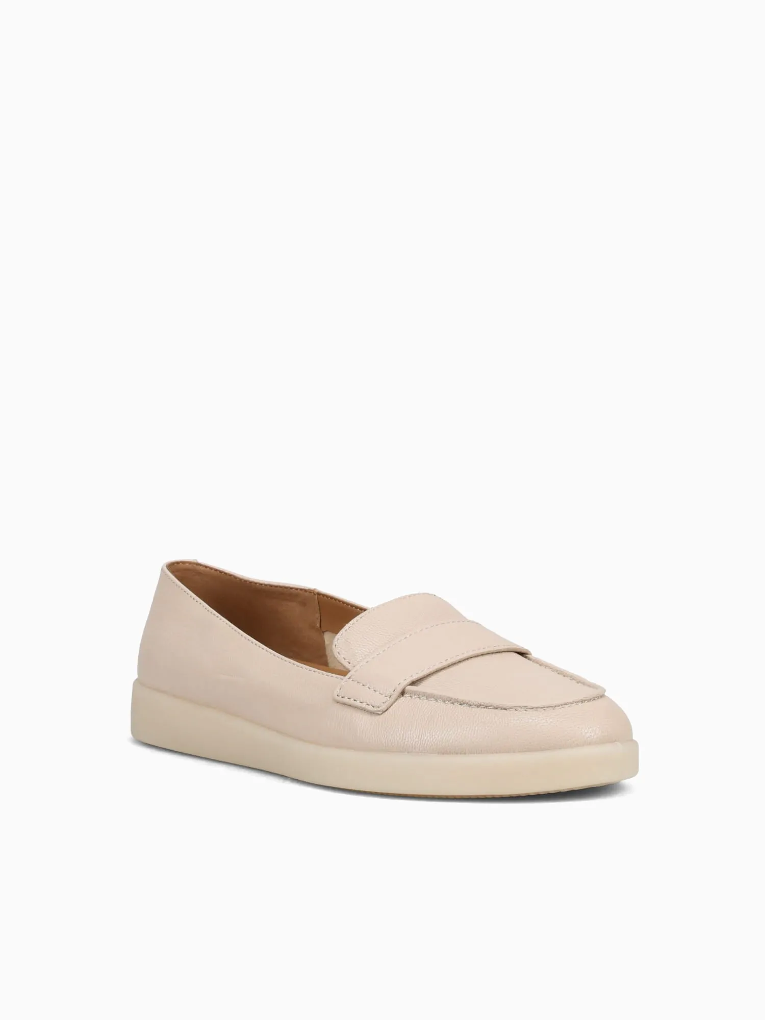 Karis Coastal Tan Leather Wearing Loafers In The Winter