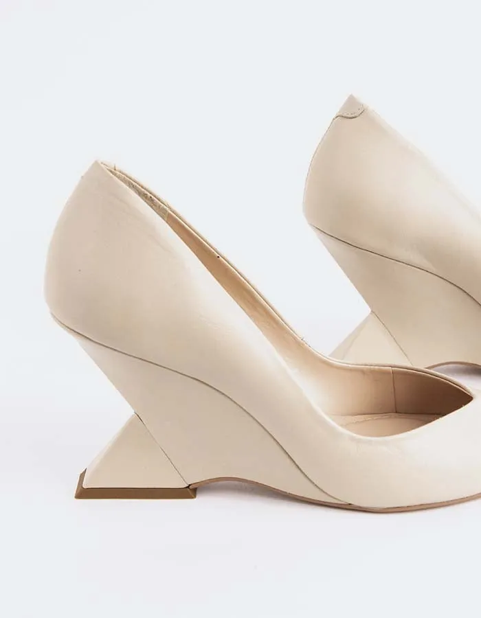 Kressy Off White Leather Short Dress And High Heels