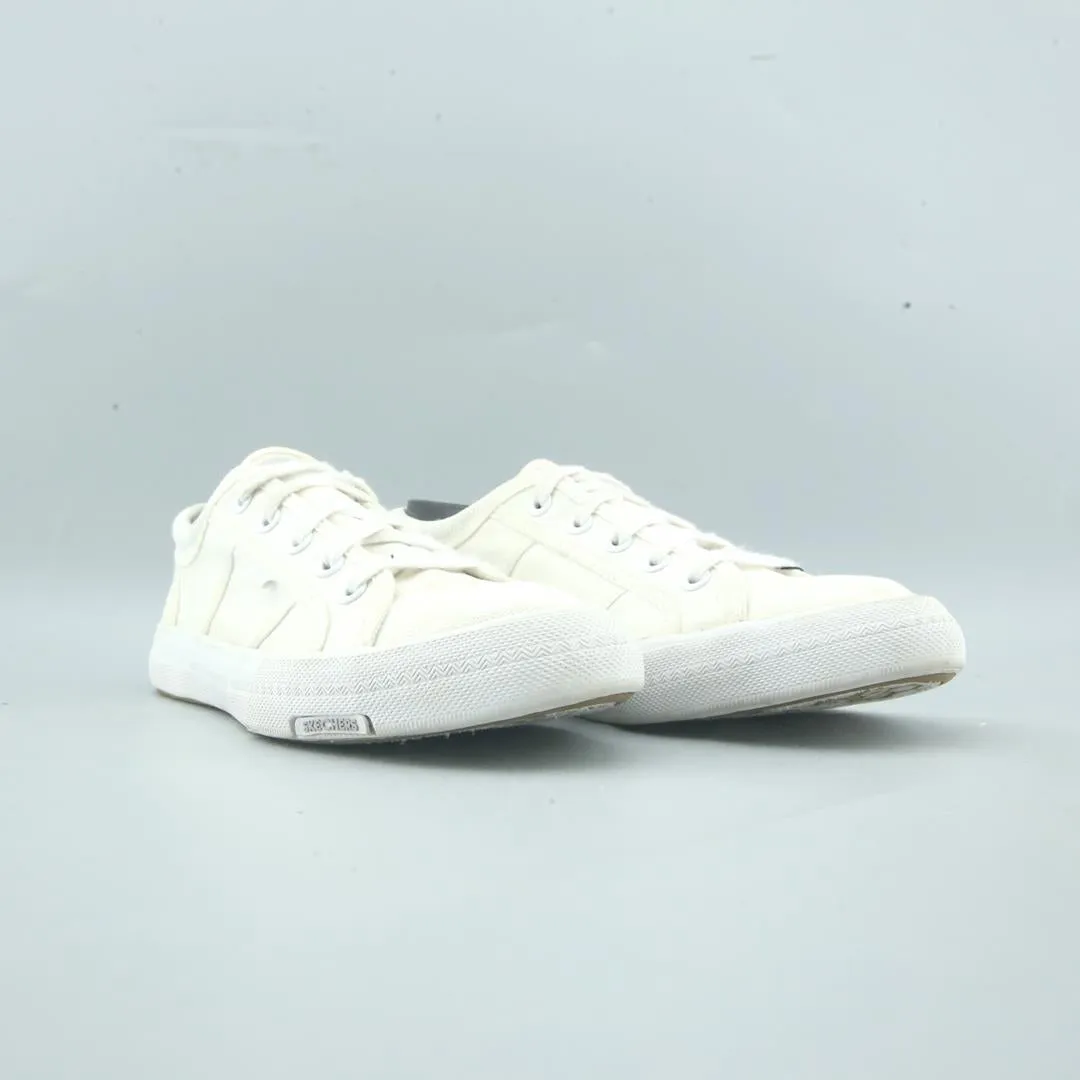 SKECHERS MEMORY FOAM Steel Toed Sneakers