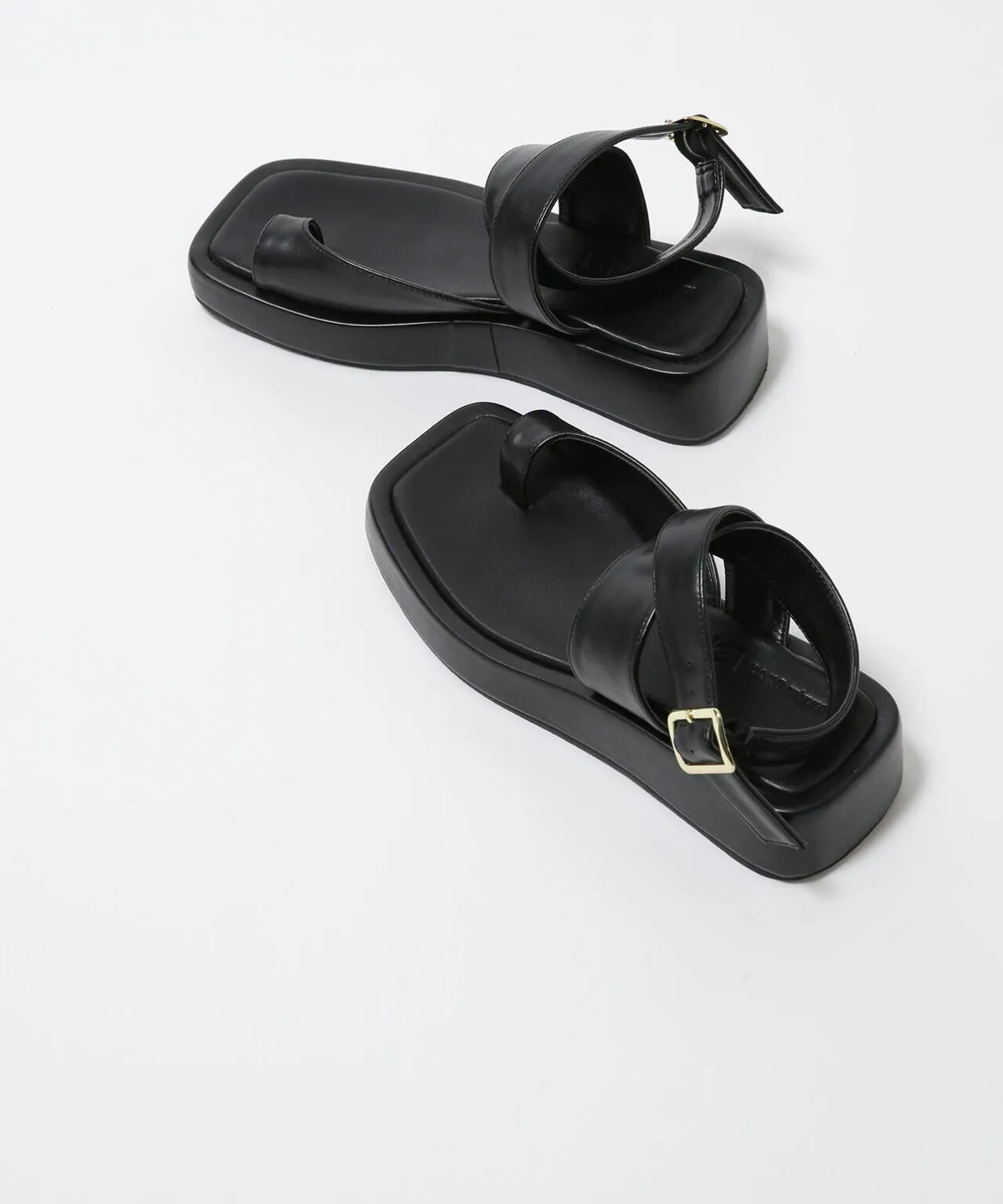 LB.03/ Madrid Big Buckle Sandals