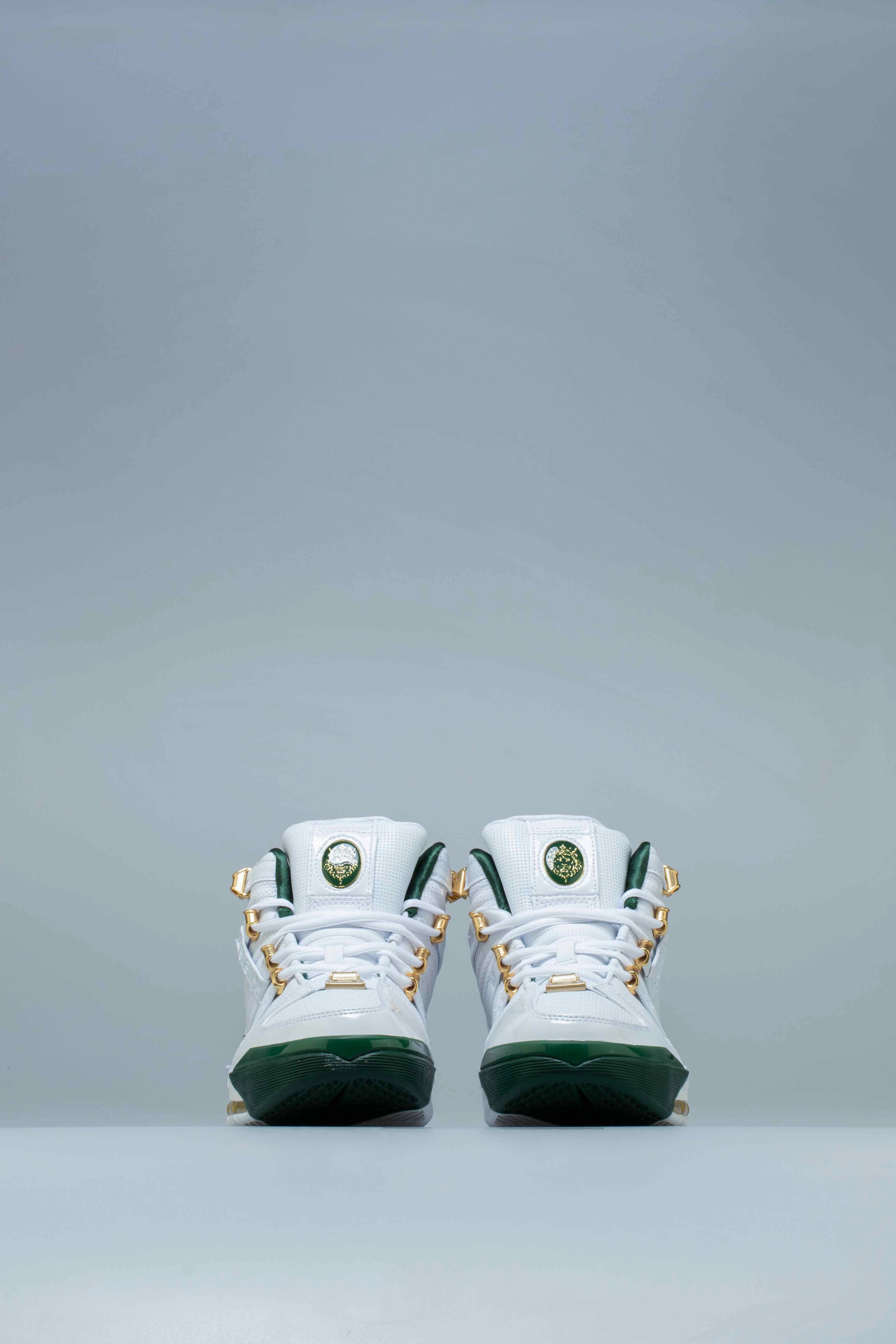 Best Budget Basketball Shoes For Wide Feet Lebron 3 QS "Svsm Home" Mens Basketball Shoe - White/Deep Forest-Gold Dust