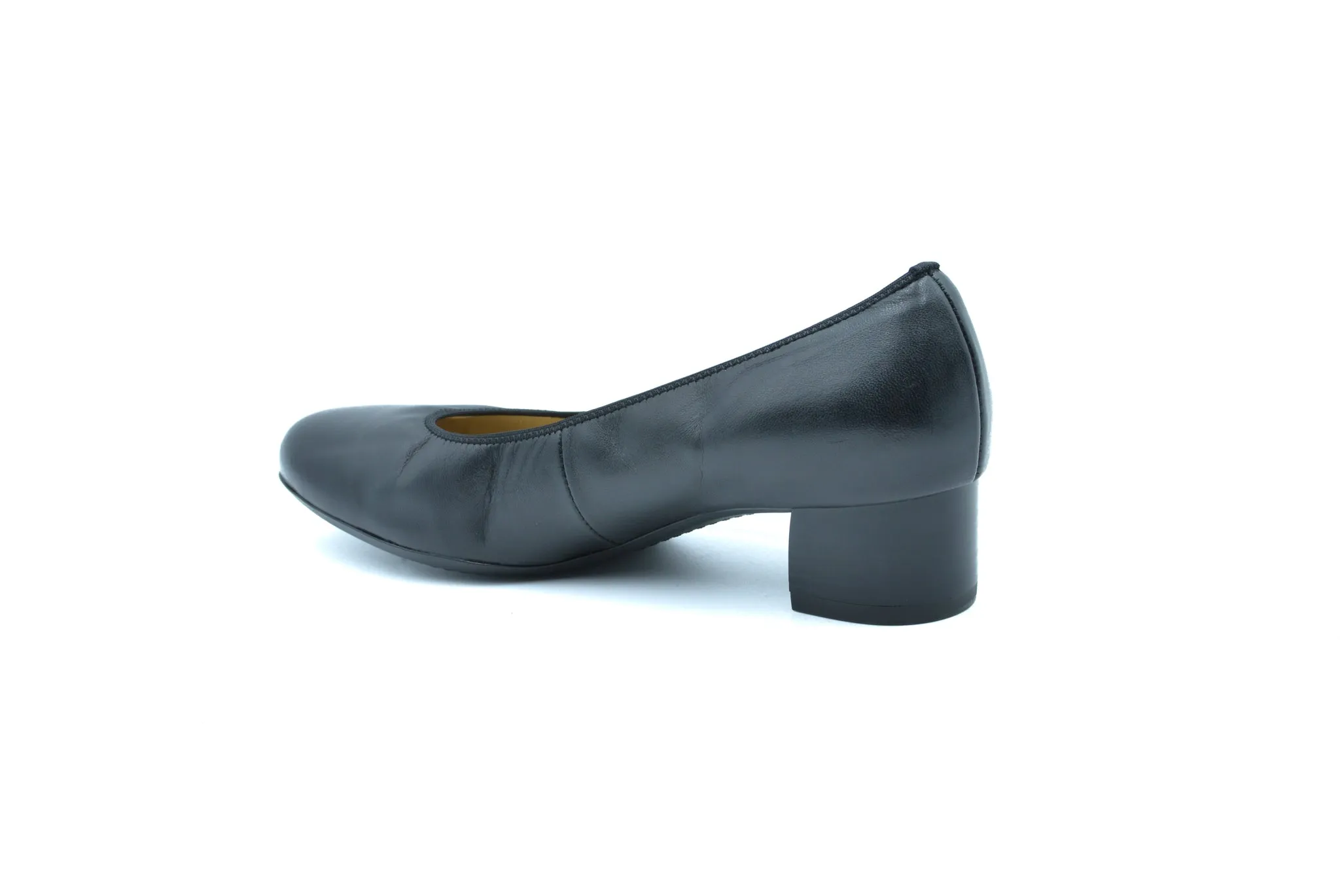 ARA Vivian Dress With Yellow Shoes