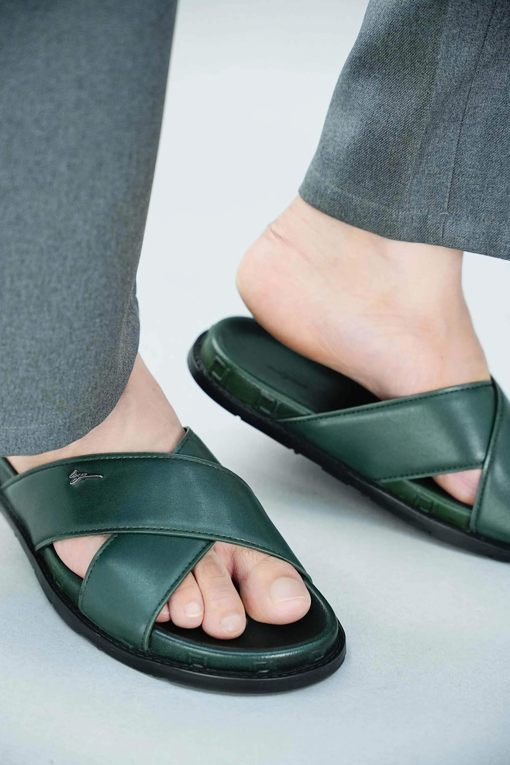 LOGO 7949 GRA Love Slides