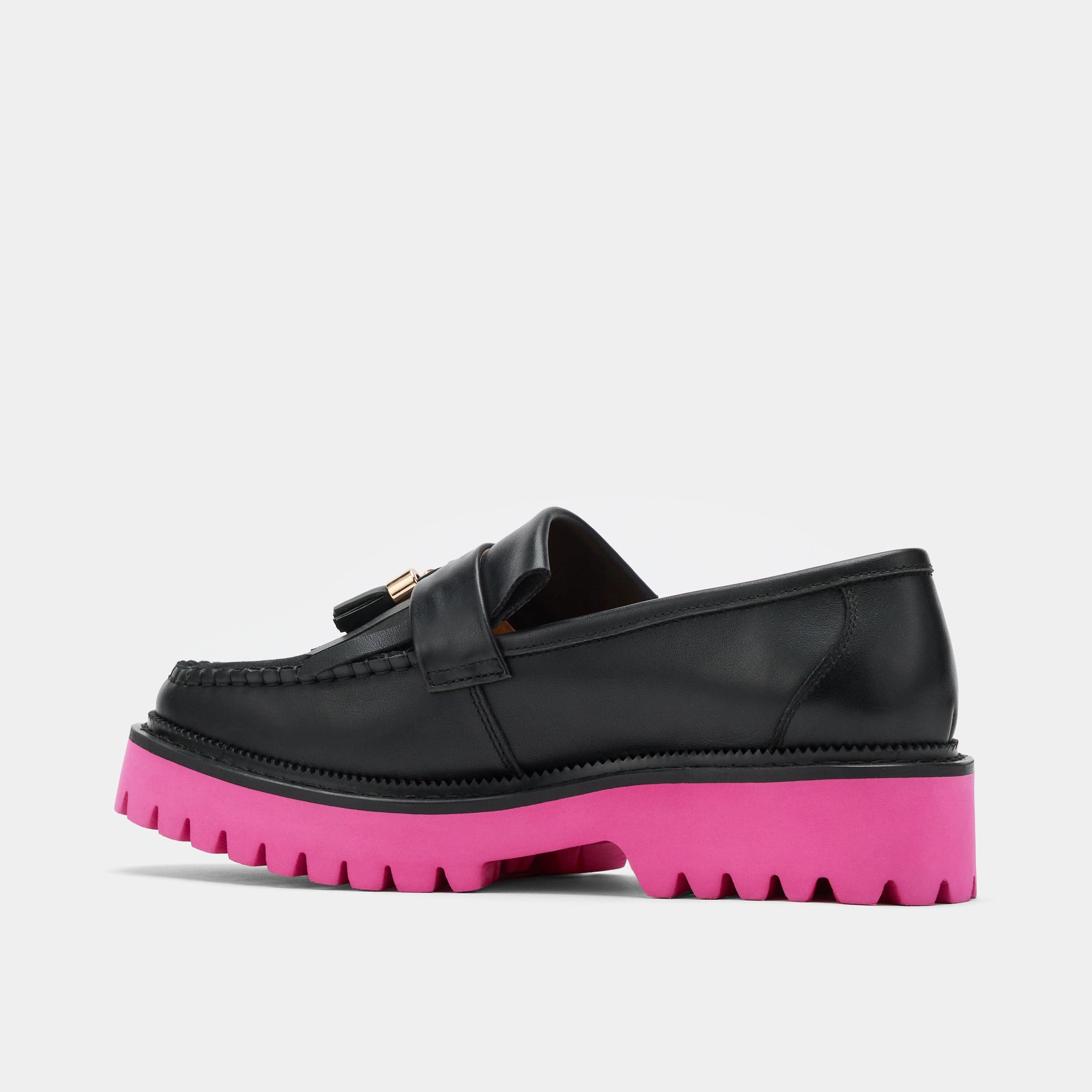 Ms. Journey Black/Pink Leather Lug Tassel Loafer Loafers Spanish