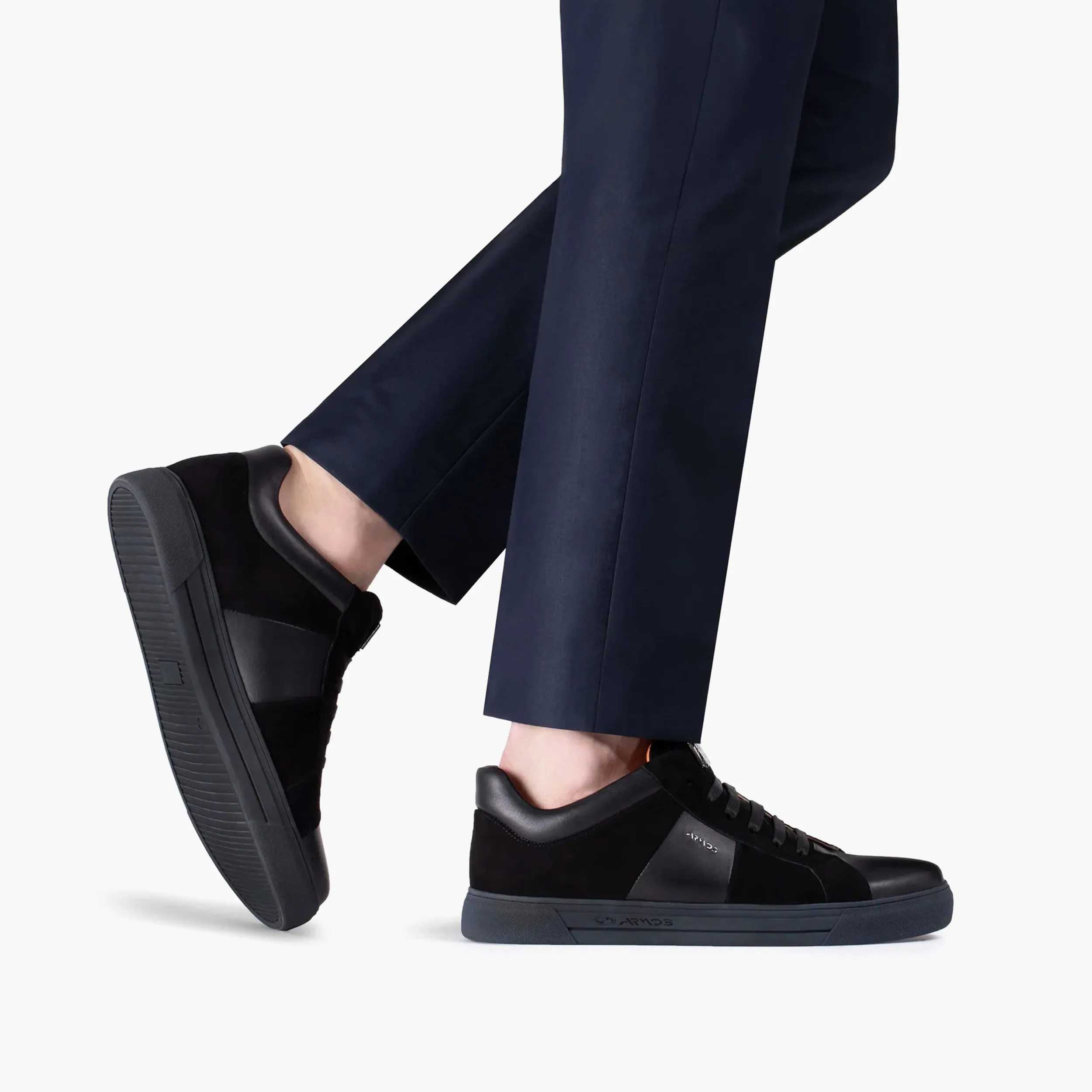 Alexander Mcqueen Sneakers Men's Black Leather and Suede Sneaker