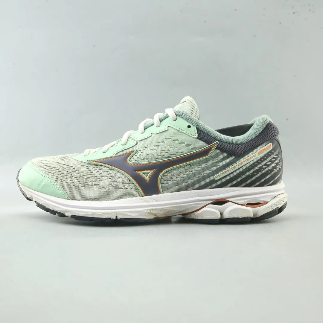 MIZUNO WAVE RIDER 22 Smelly Running Shoes