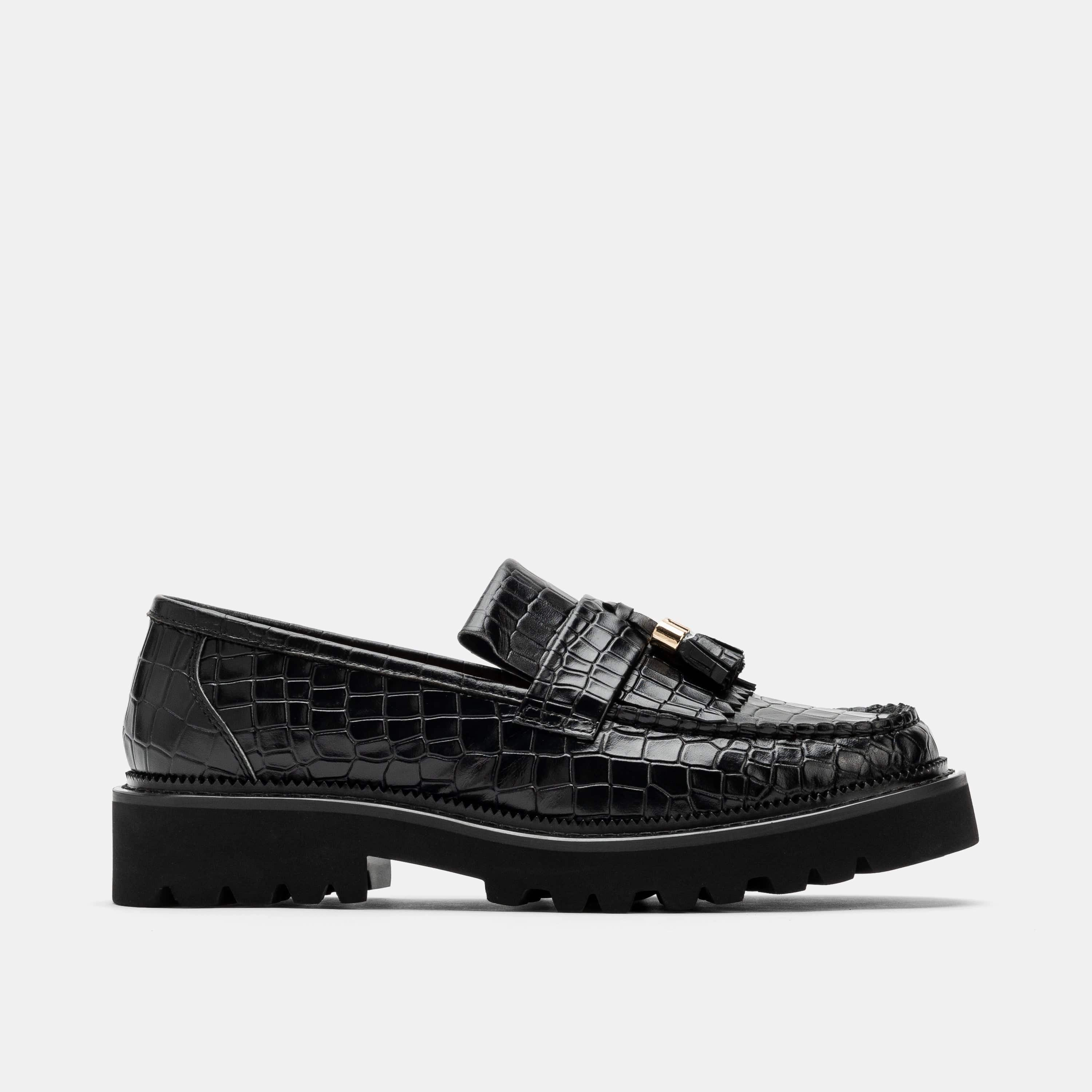 Laurs Loafers Ms. Journey Black Croc Leather Lug Tassel Loafer
