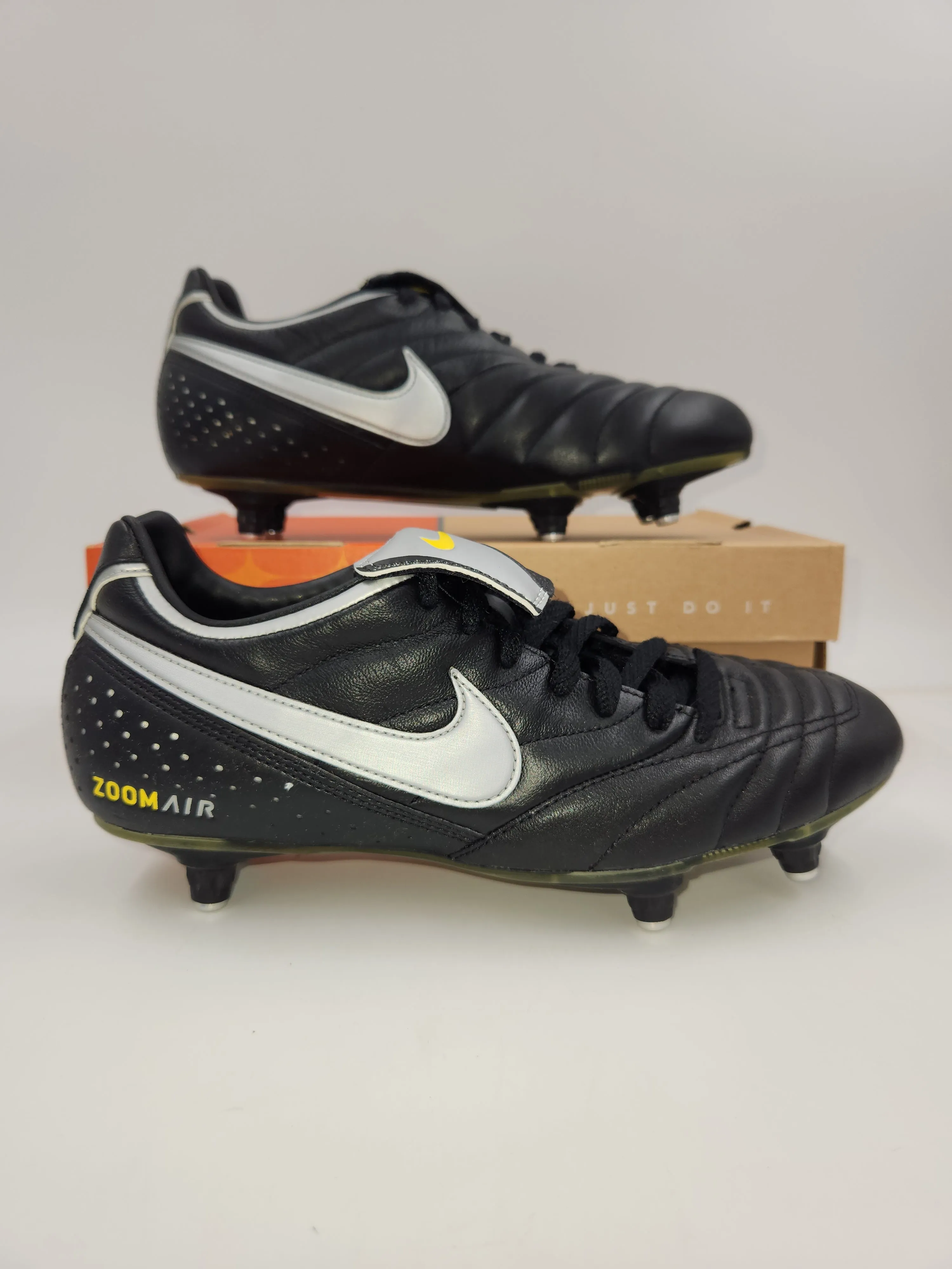 Nike Air Zoom Brasilian SG Black Silver Slip On Shoes Nike