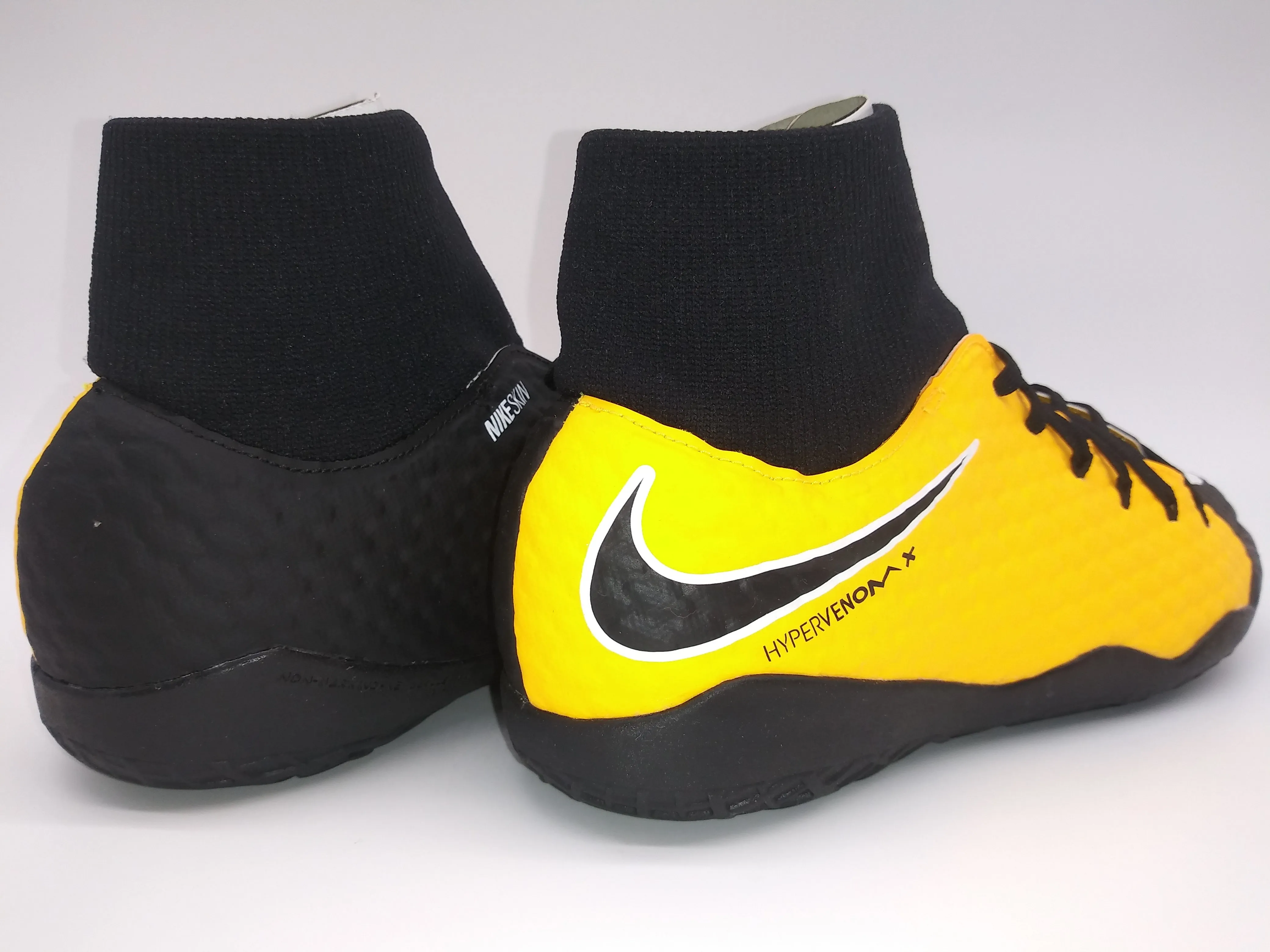 Nike Hypervenomx Phelon 3 DF IC Black Orange Pink Nike Golf Shoes