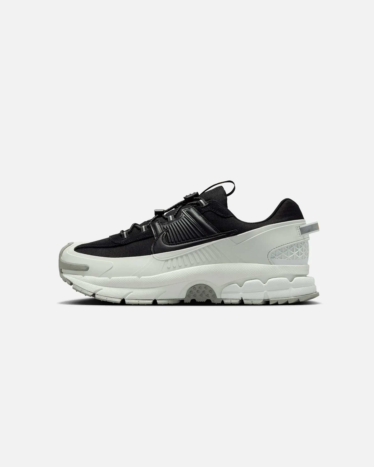 Nike Zoom Vomero Roam Black/Black Nike Shoes With Sock