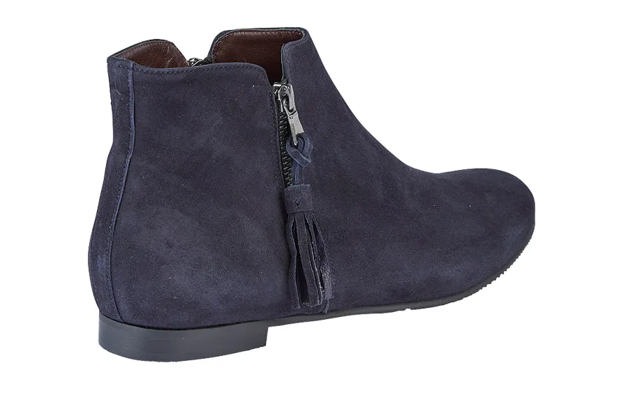 Gab Hazell Navy Flat Closed Toe Shoes