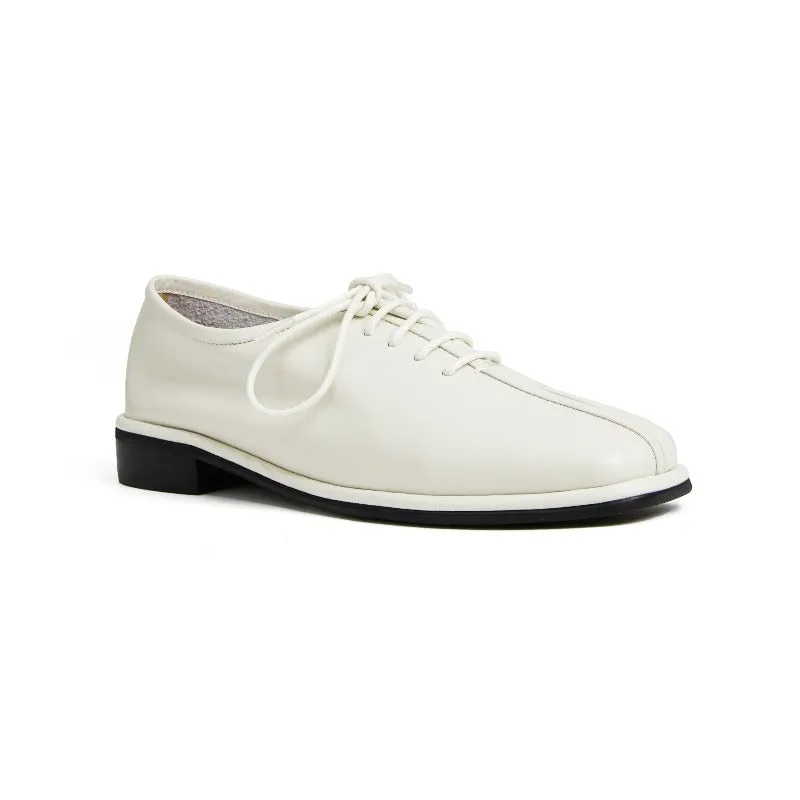 Flat Shoes For Weight Training Heather Flat Pump Unlined Lace-Up in Cow Leather