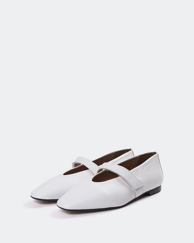 Restricted Shoes Flats Flordeliz White Leather