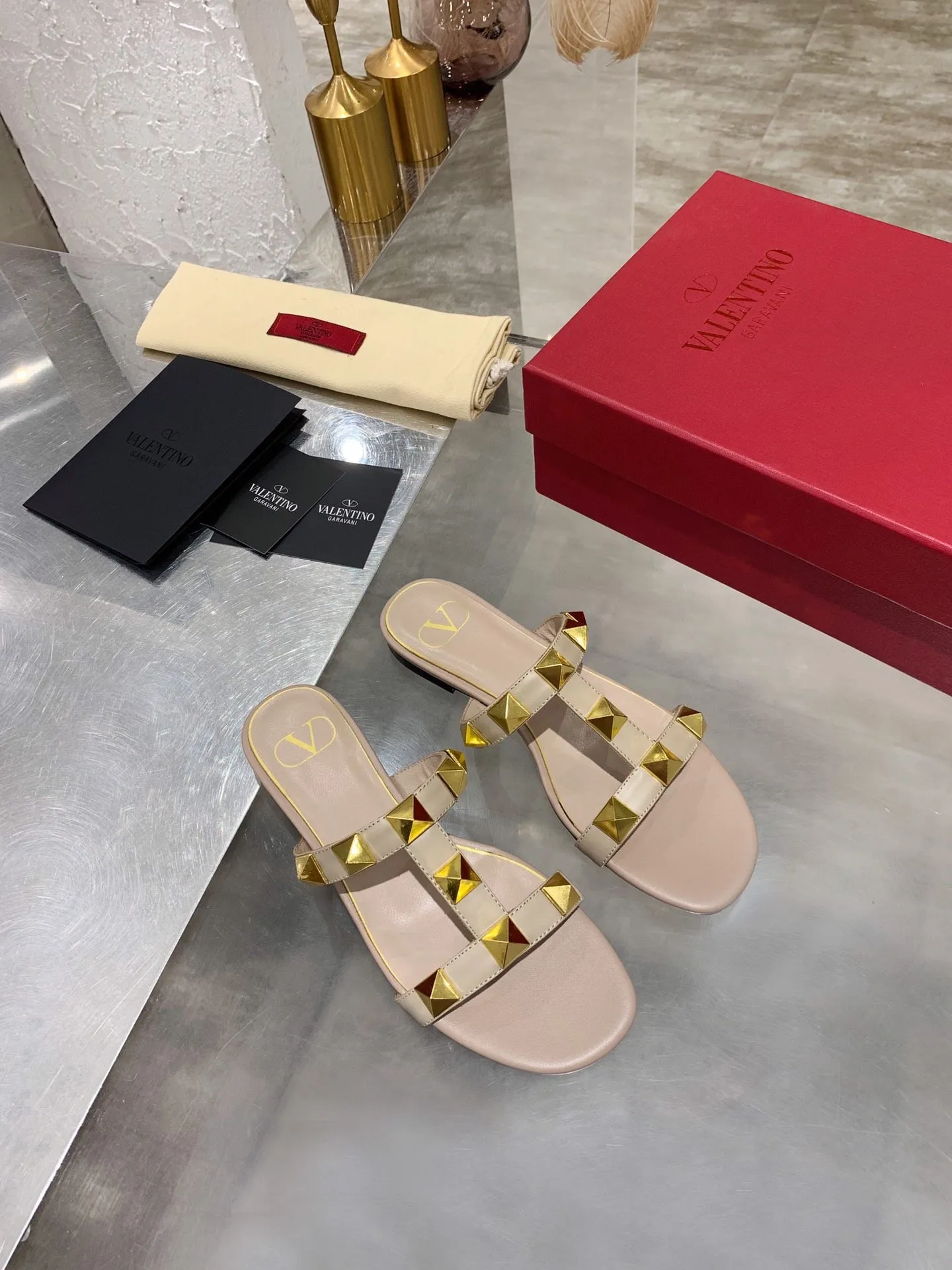 SE518  Size 5-11 Summer Outdoor Beach Sports Closed-toe Sandals