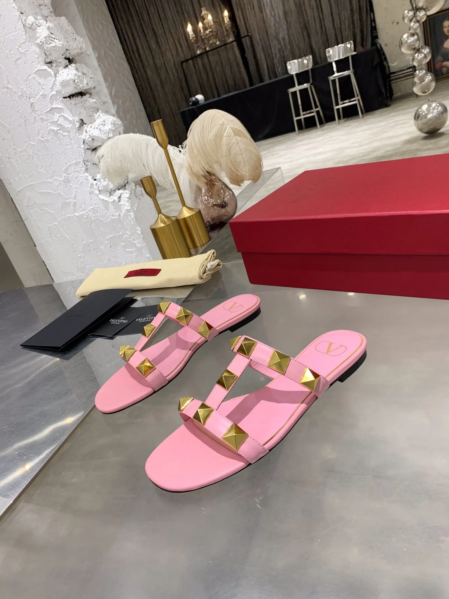 SE517  Size 5-11 Saltwater Sandals