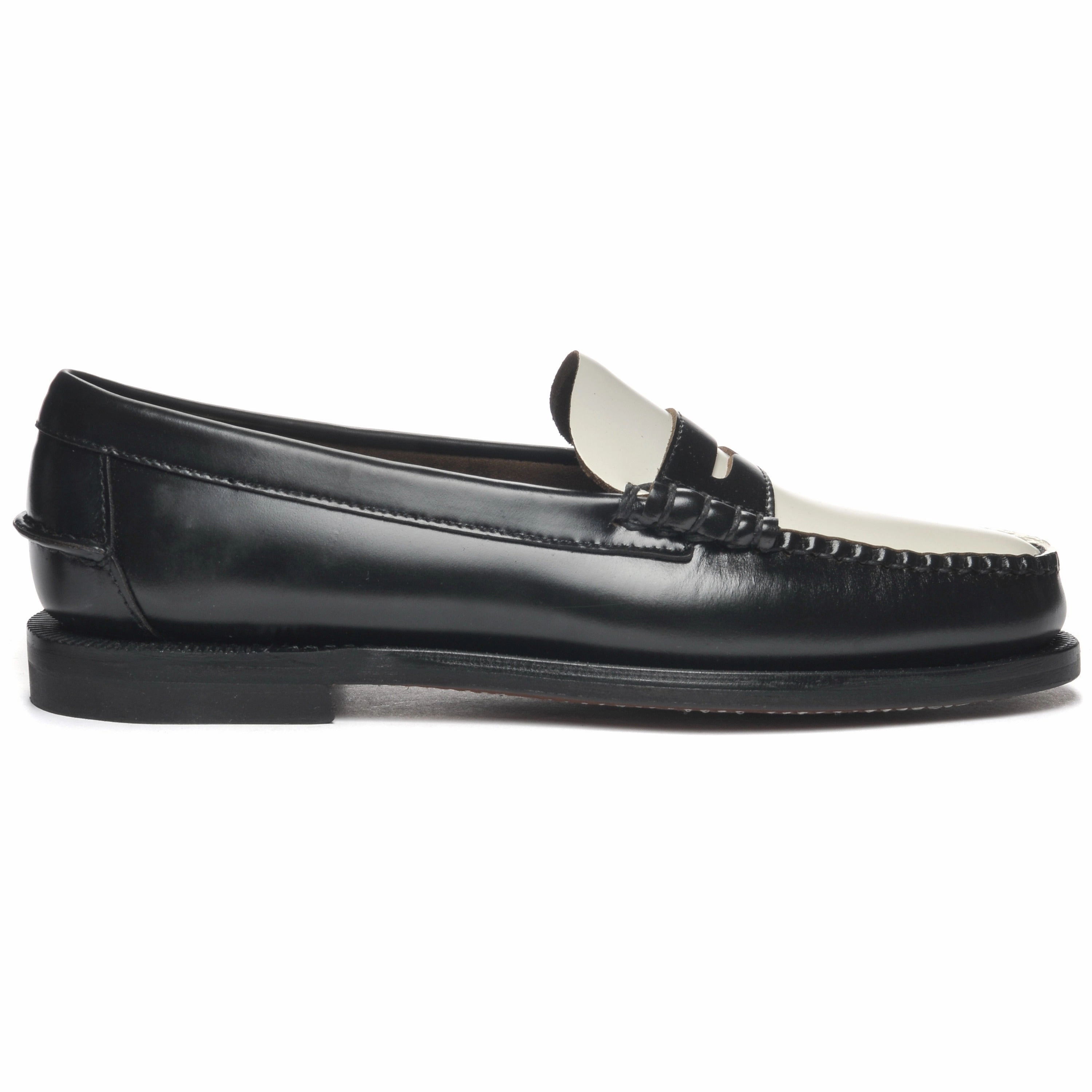 Classic Dan Woman - Black/White Guess Loafers